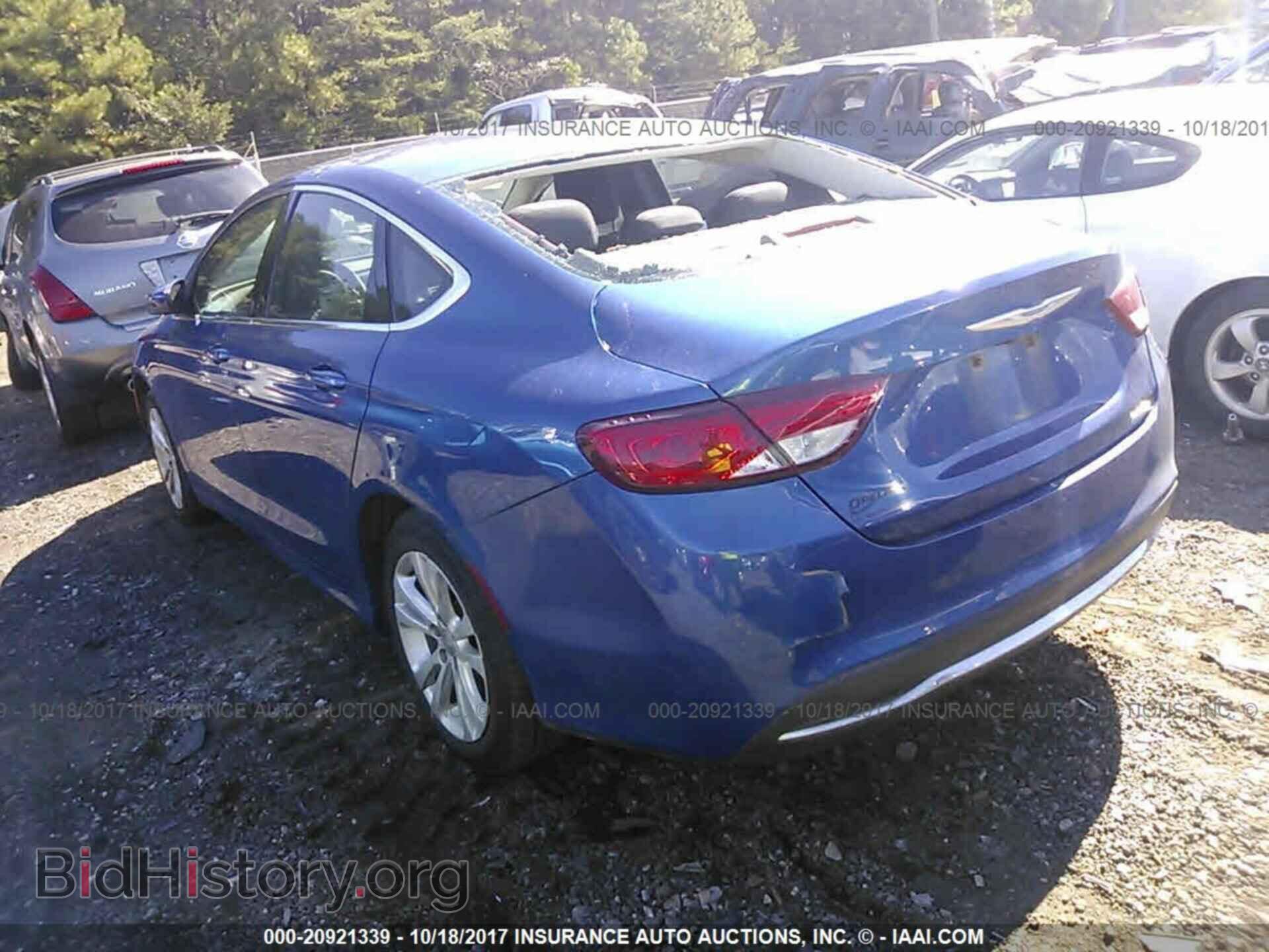 2015 Chrysler 200 - VIN: 1C3CCCAB6FN729304 - Photo 3