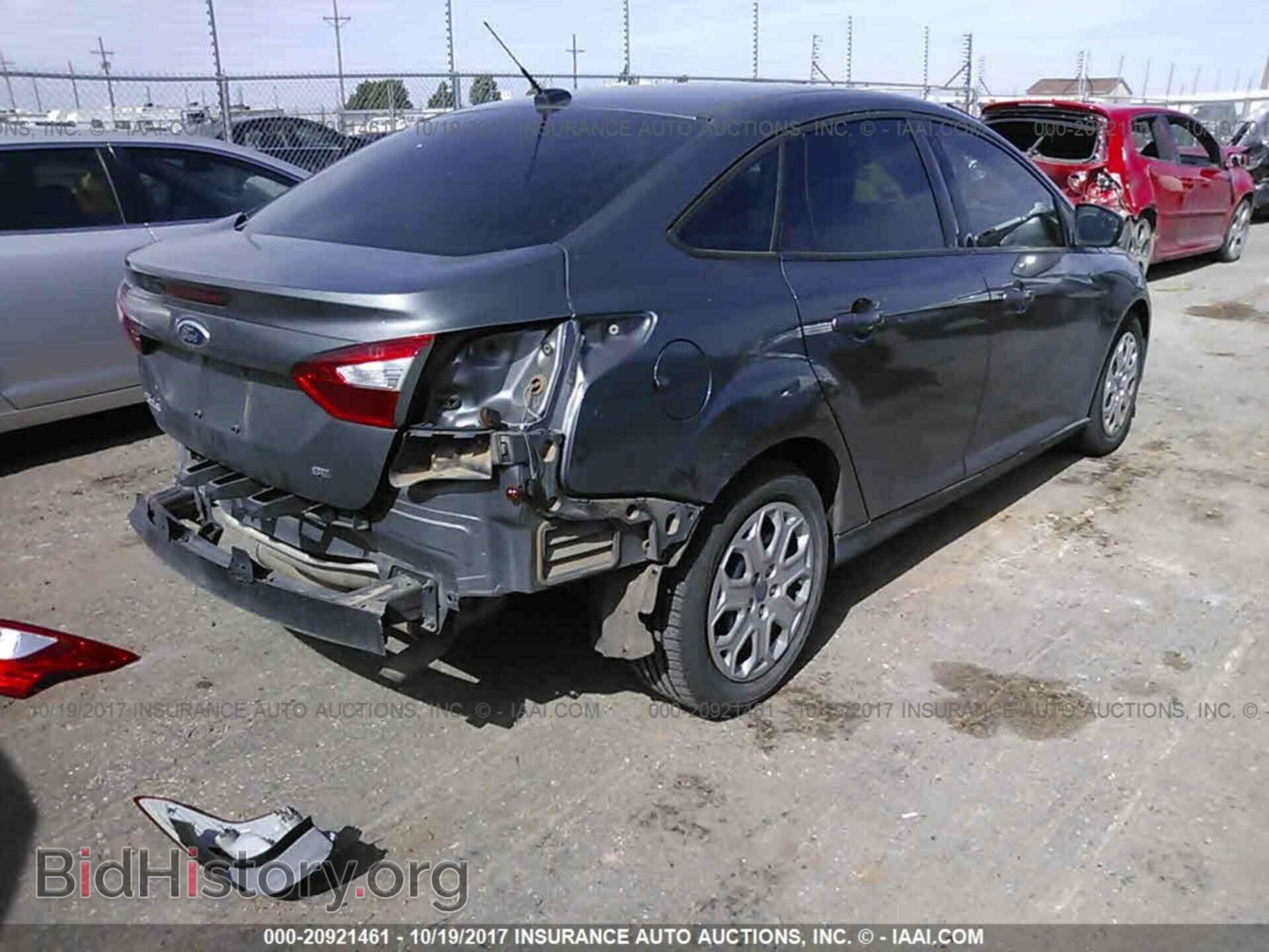 2012 Ford Focus - VIN: 1FAHP3F23CL320754 - Photo 4