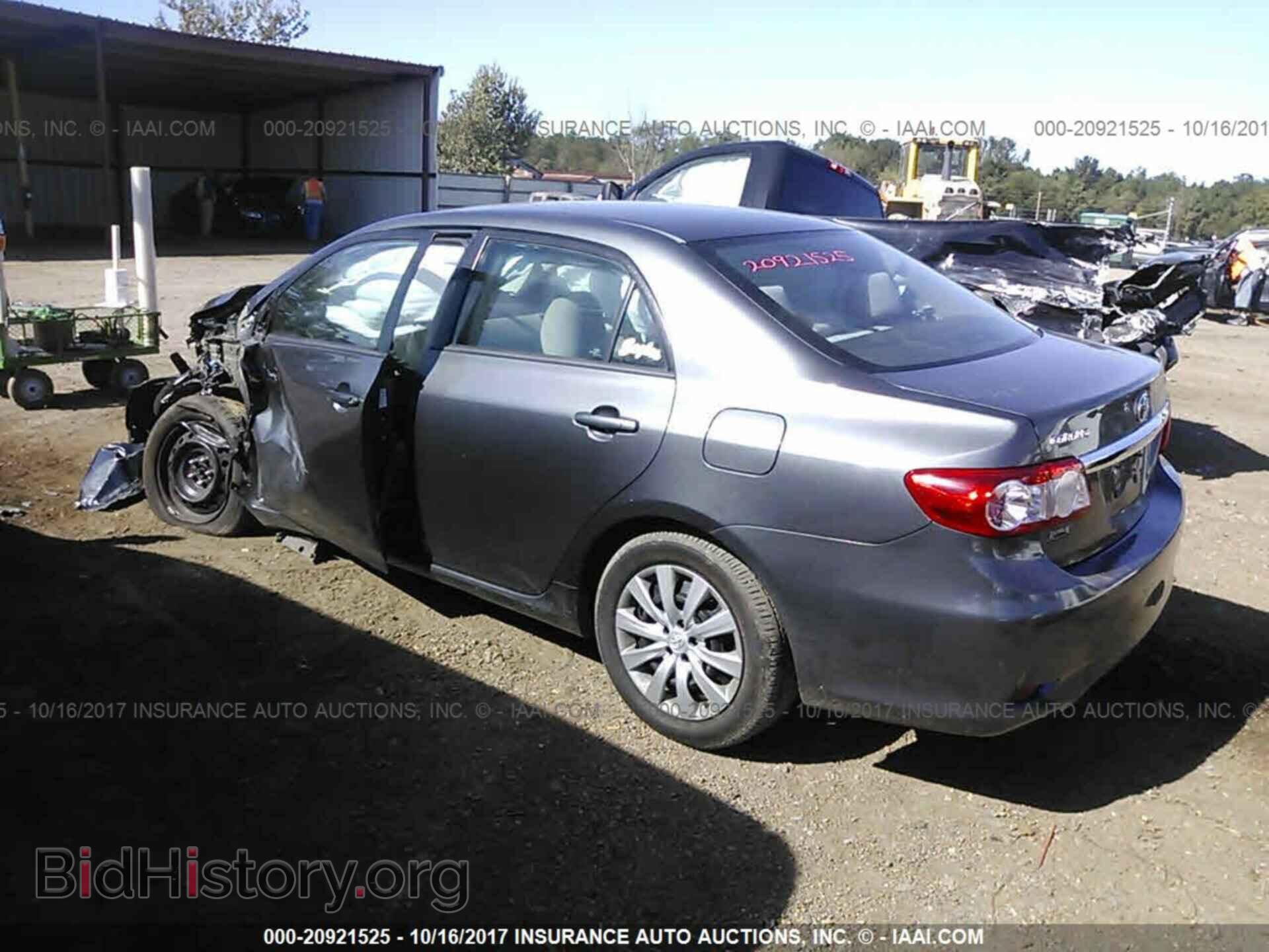 2012 Toyota Corolla - VIN: 2T1BU4EE2CC833656 - Photo 3
