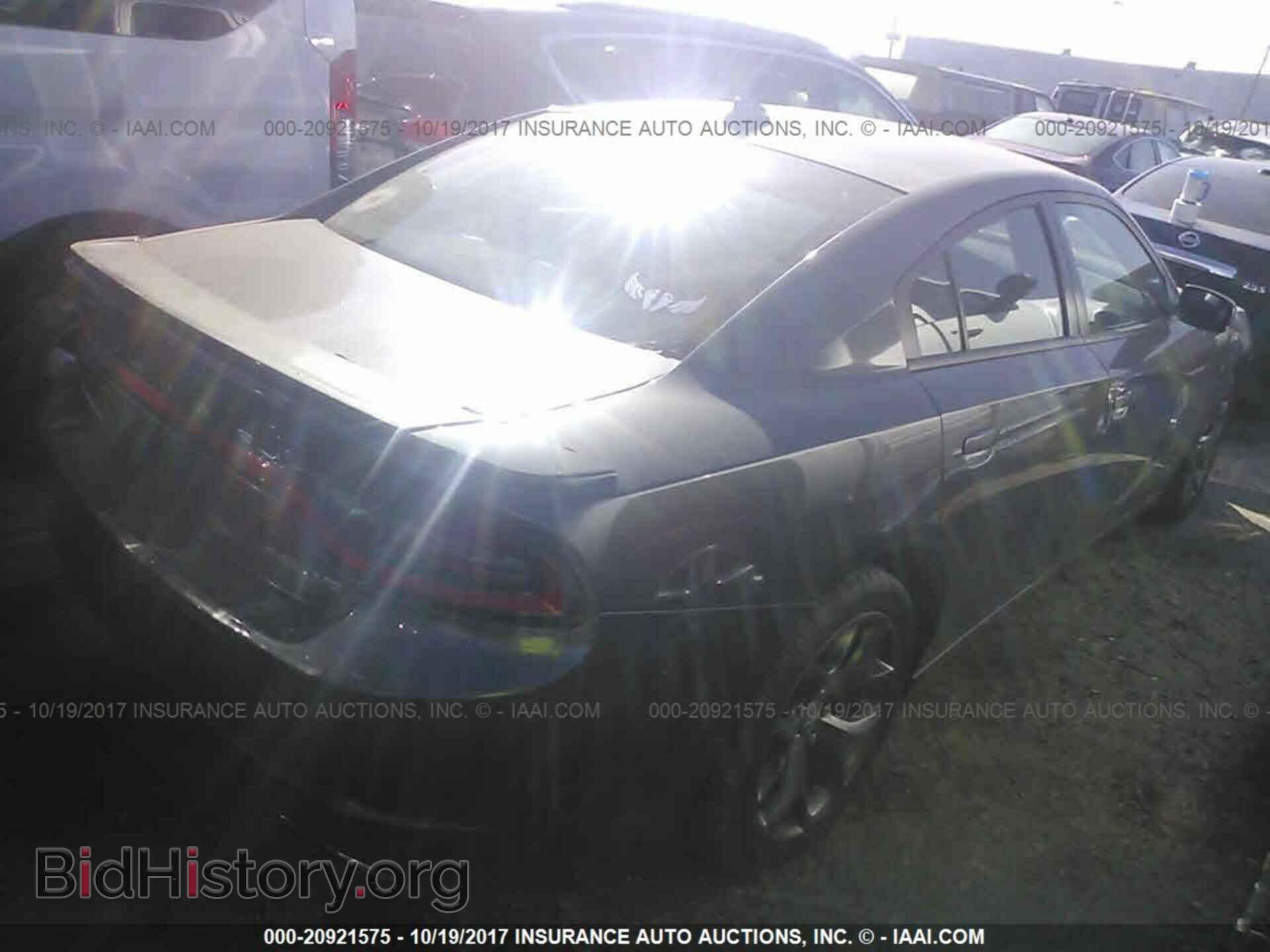 2015 Dodge Charger - VIN: 2C3CDXHG2FH886715 - Photo 4
