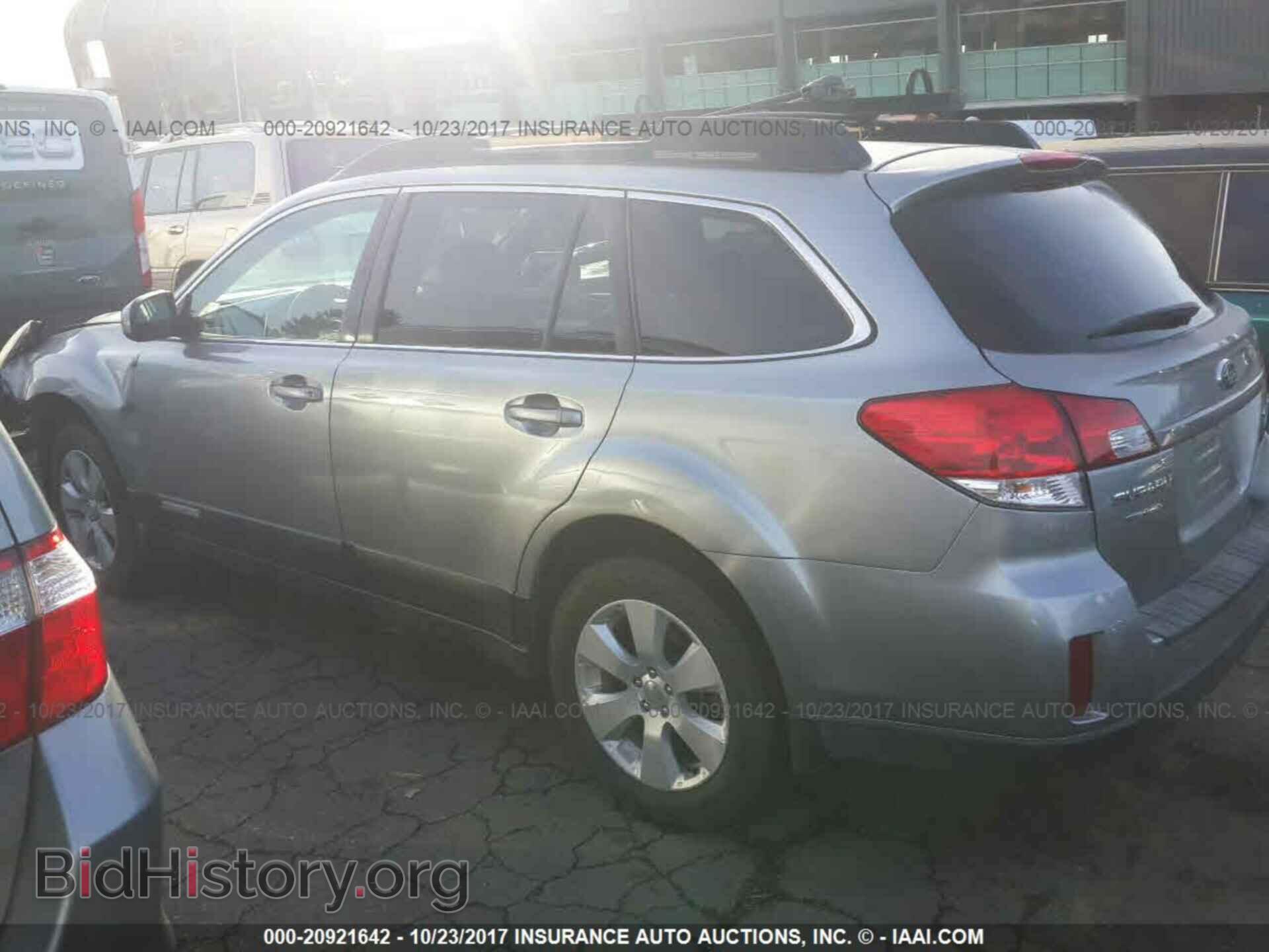 2011 Subaru Outback - VIN: 4S4BRBBC0B3383775 - Фото 3