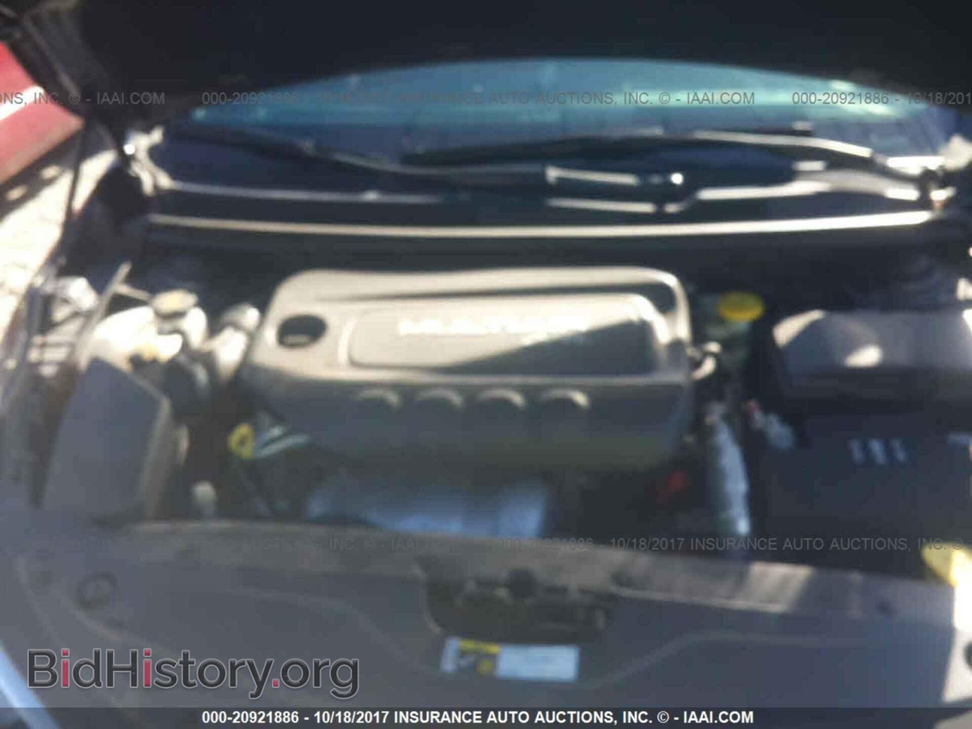 2015 Chrysler 200 - VIN: 1C3CCCABXFN611398 - Photo 10