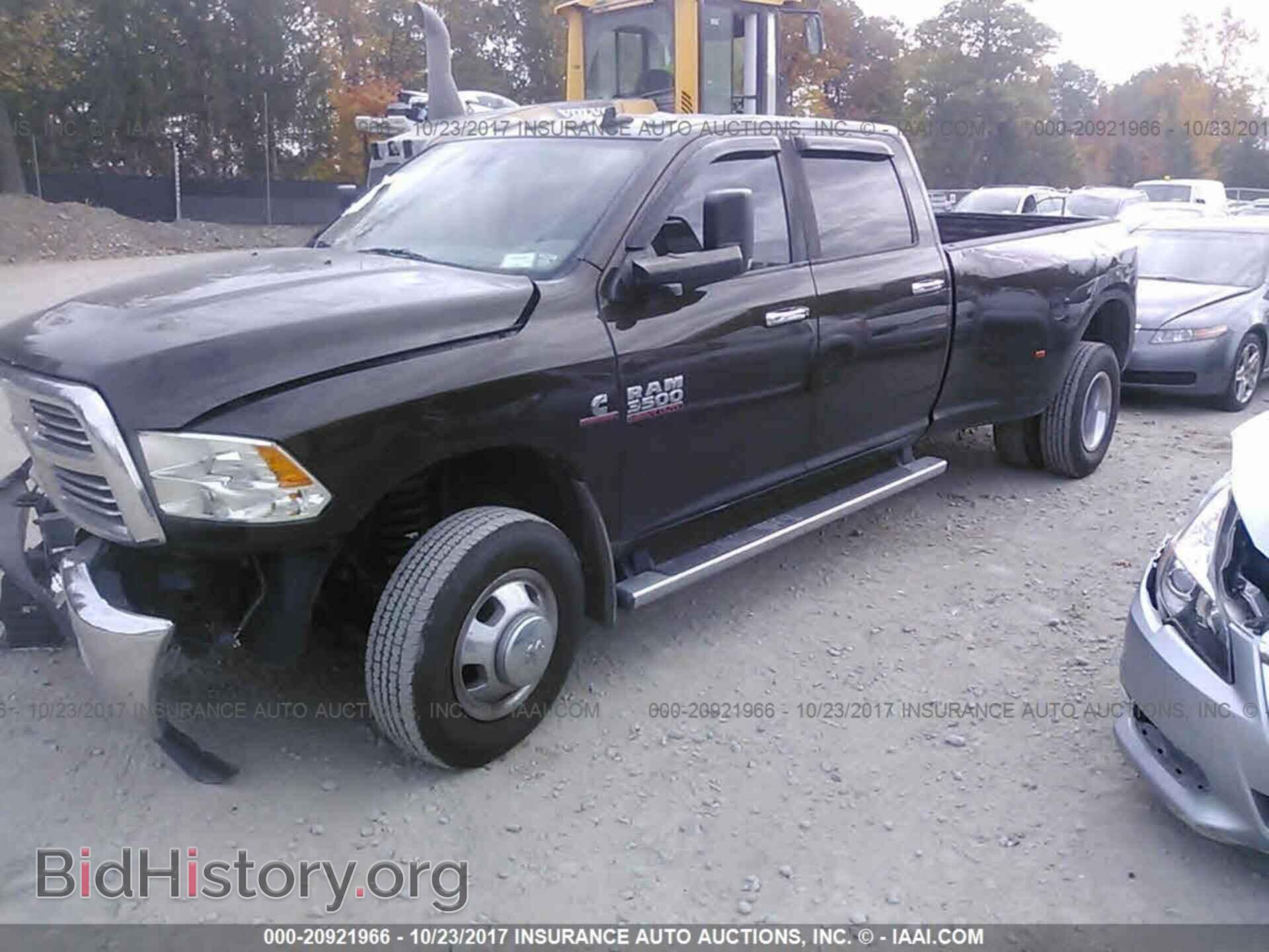 2013 Ram 3500 - VIN: 3C63RRHL8DG600957 - Photo 2