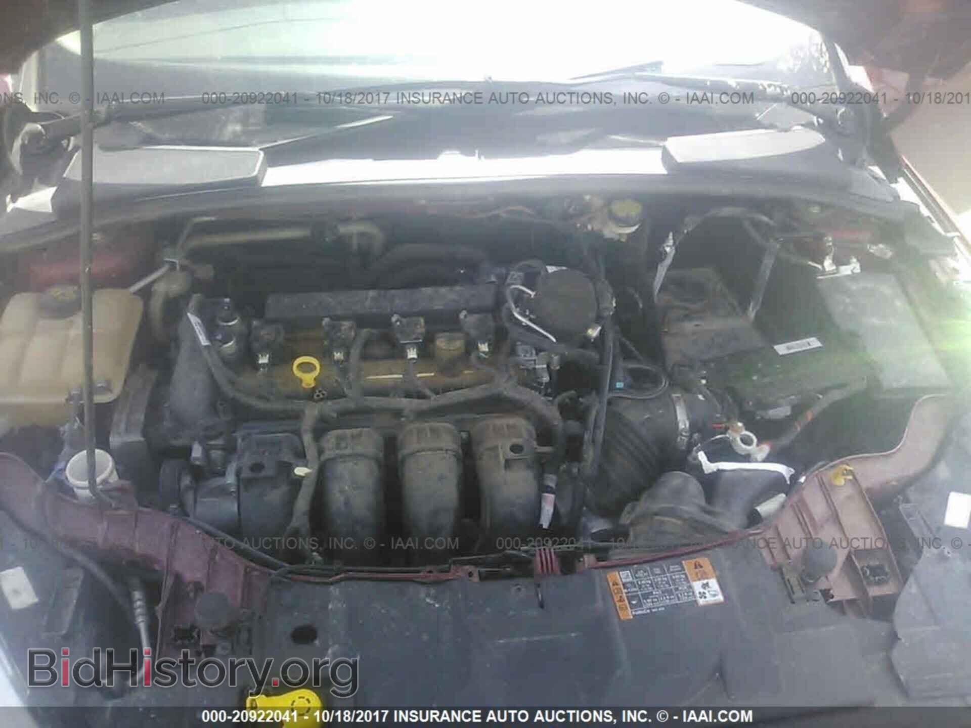 2015 Ford Focus - VIN: 1FADP3F2XFL324190 - Photo 10