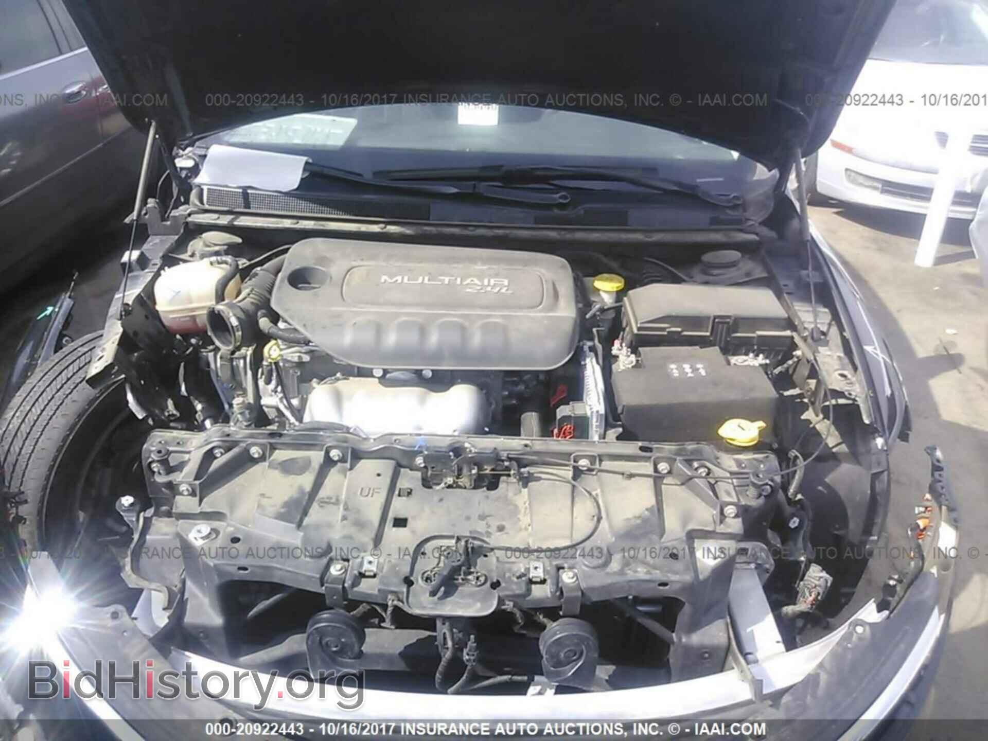 2016 Chrysler 200 - VIN: 1C3CCCAB1GN108957 - Photo 10
