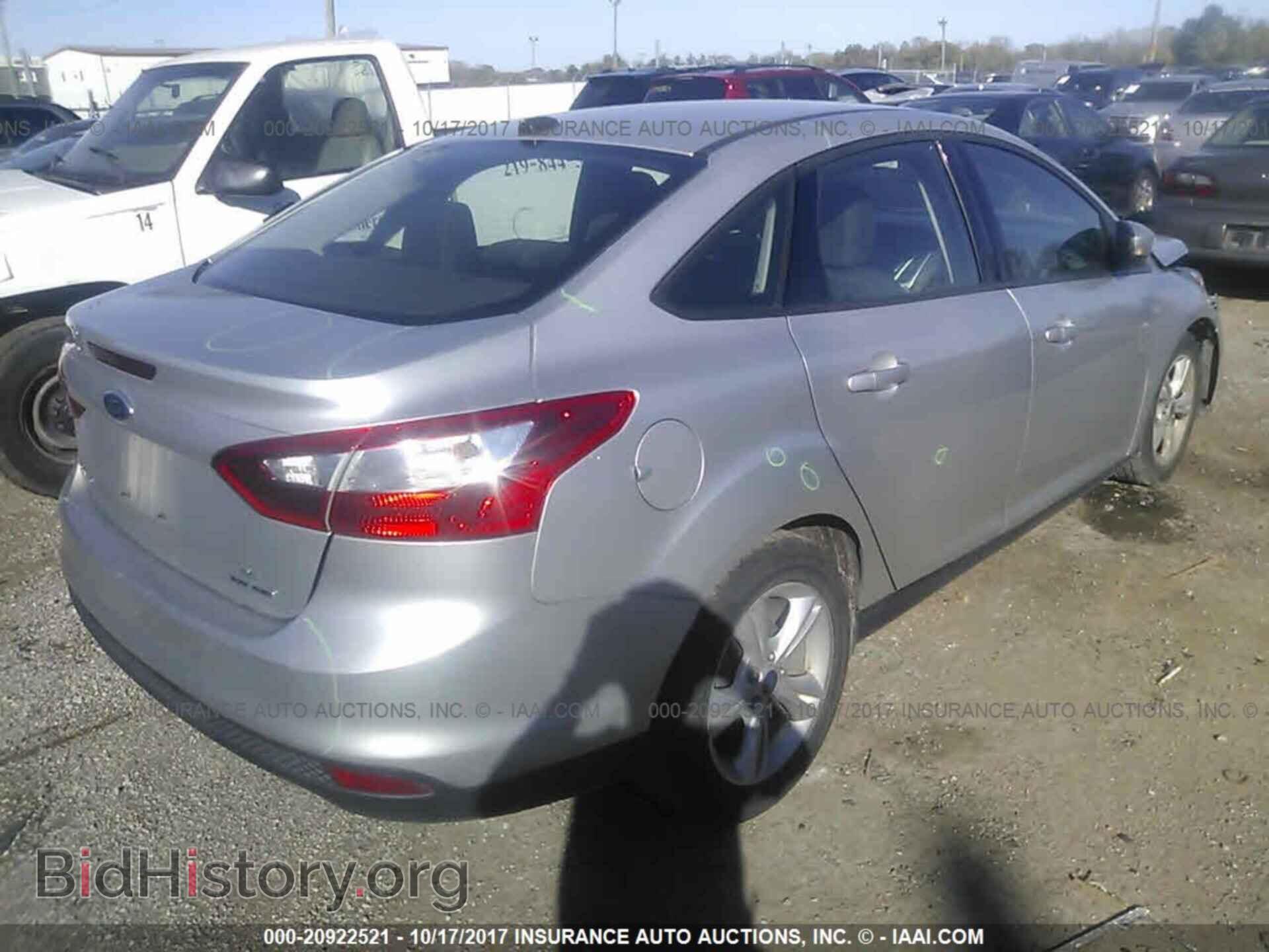 2013 Ford Focus - VIN: 1FADP3F24DL288929 - Photo 4