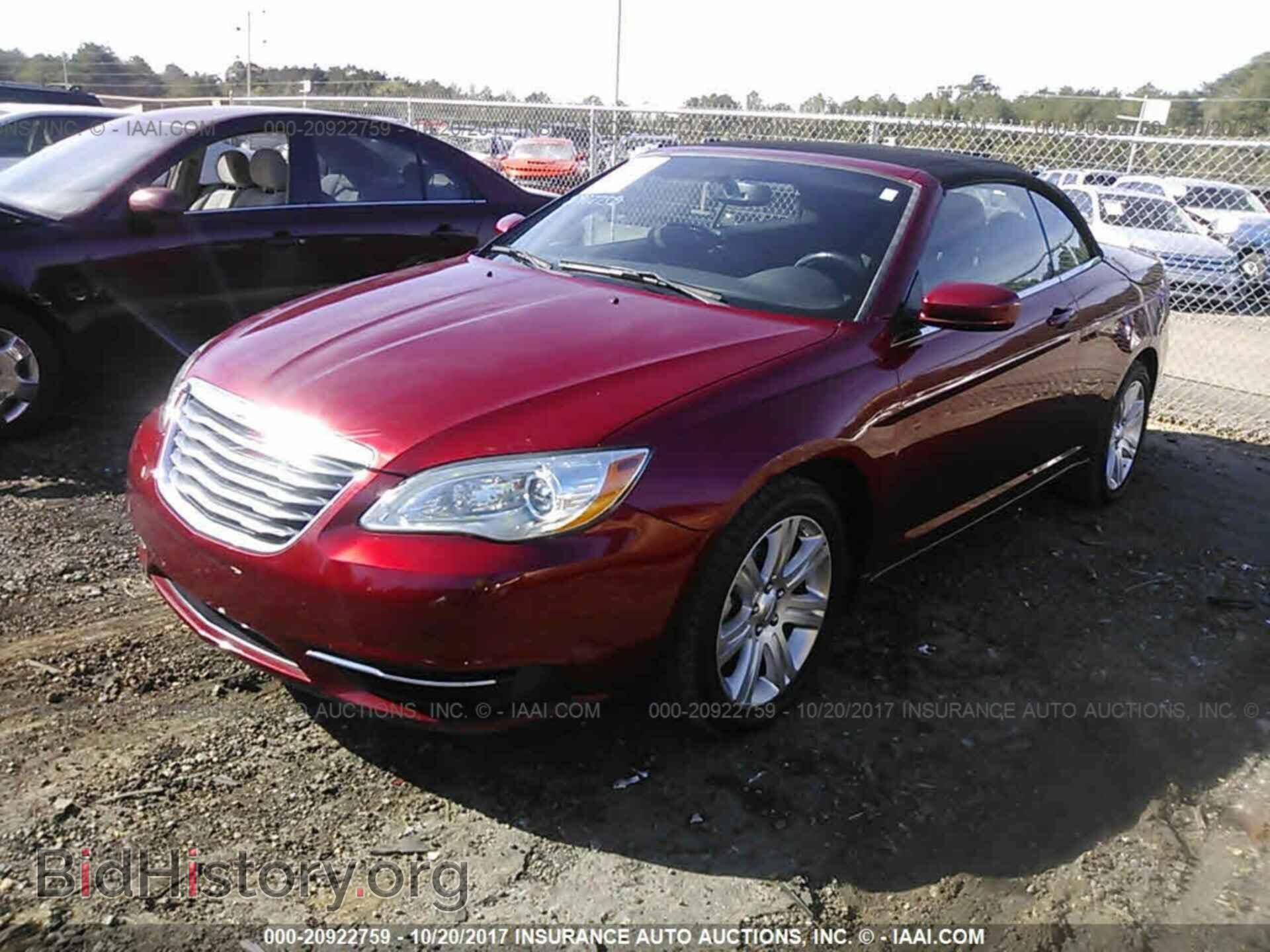 2012 Chrysler 200 - VIN: 1C3BCBEBXCN279183 - Photo 2