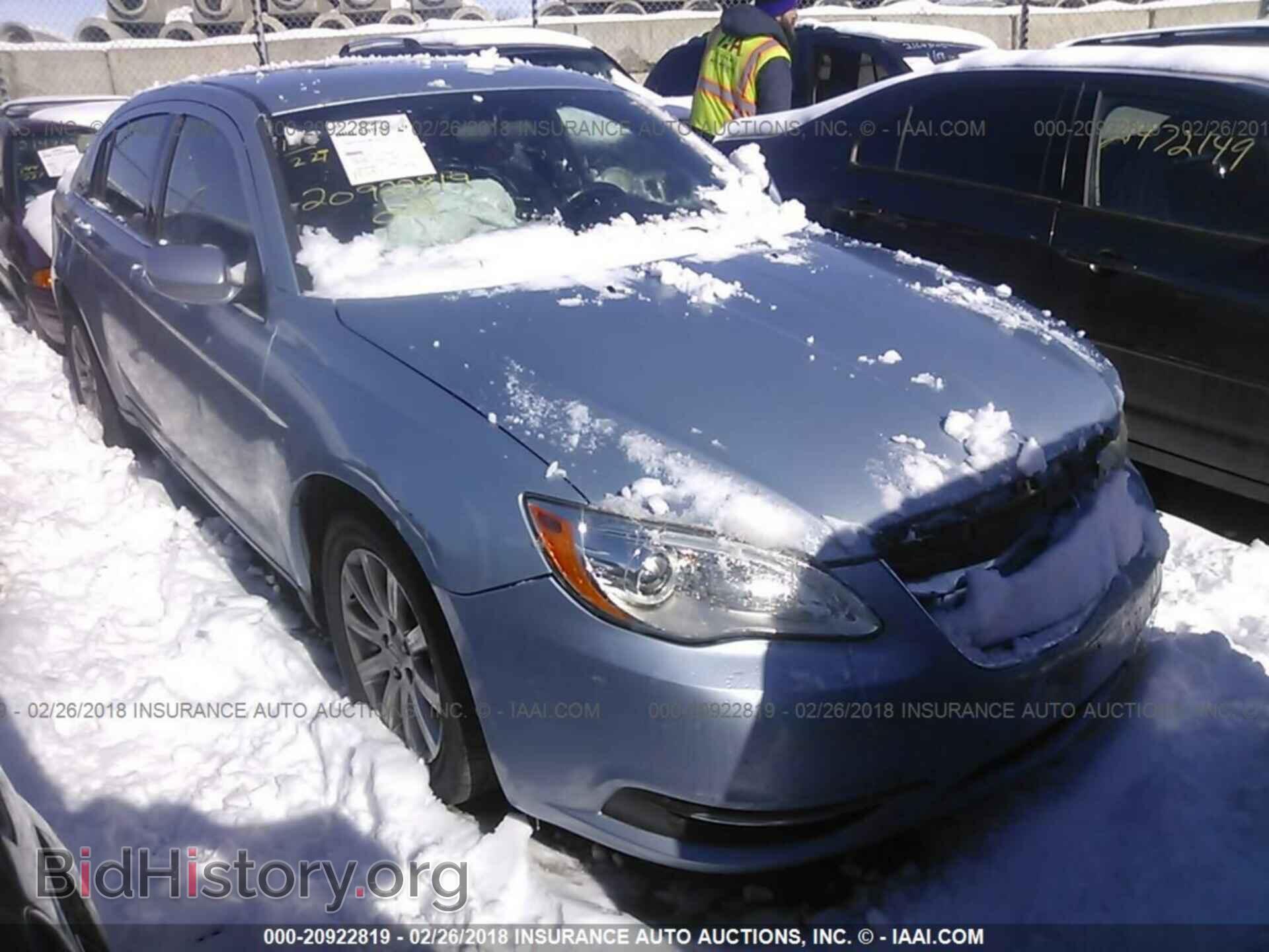 Photo 1C3CCBBB2DN577205 - Chrysler 200 2013