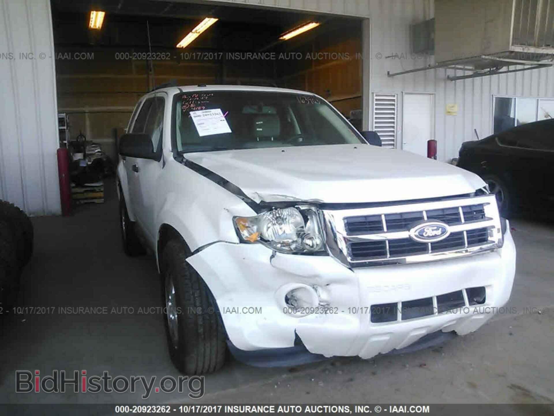2011 Ford Escape - VIN: 1FMCU0DG9BKB74189 - Photo 6