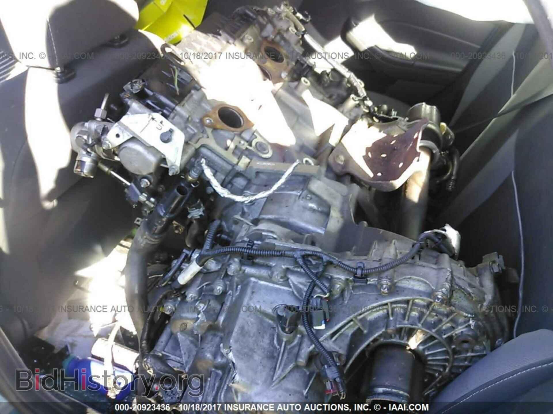 2012 Ford Focus - VIN: 1FAHP3F21CL397011 - Photo 10