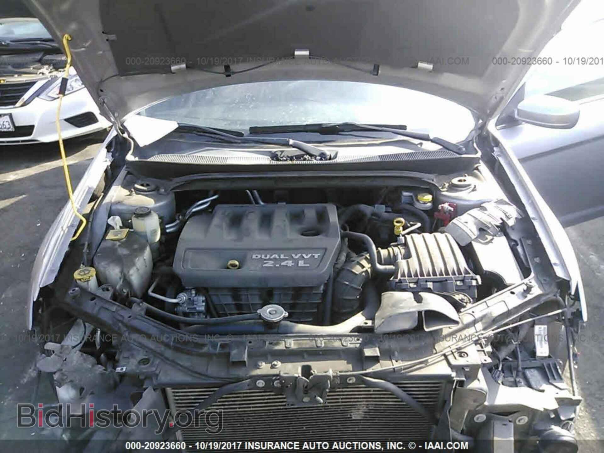 2013 Chrysler 200 - VIN: 1C3CCBAB6DN641926 - Photo 10