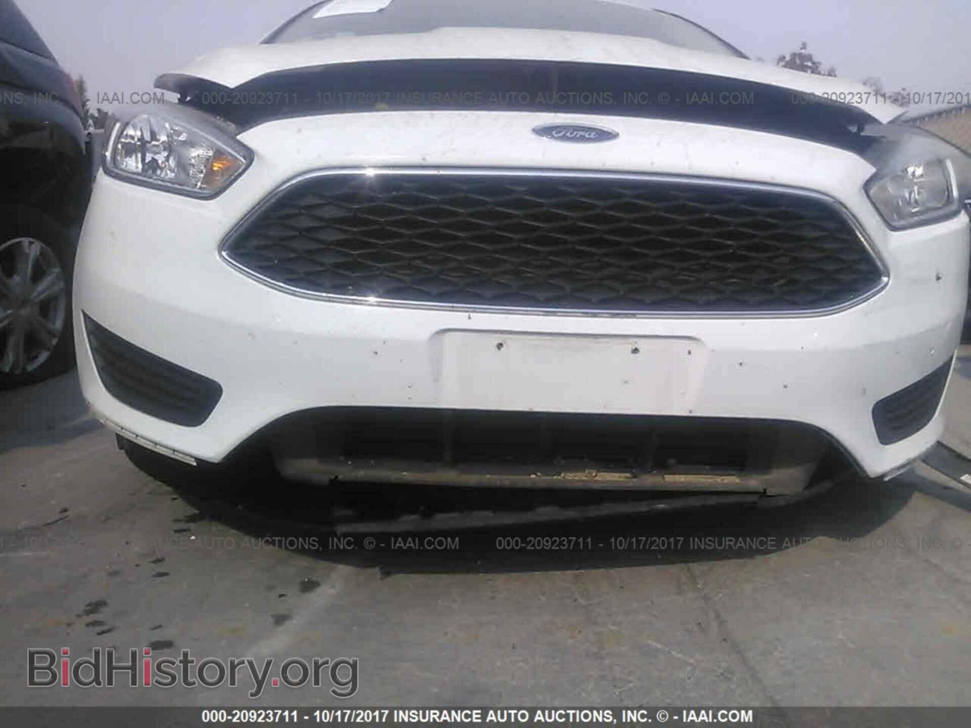 2015 Ford Focus - VIN: 1FADP3F2XFL203241 - Photo 6