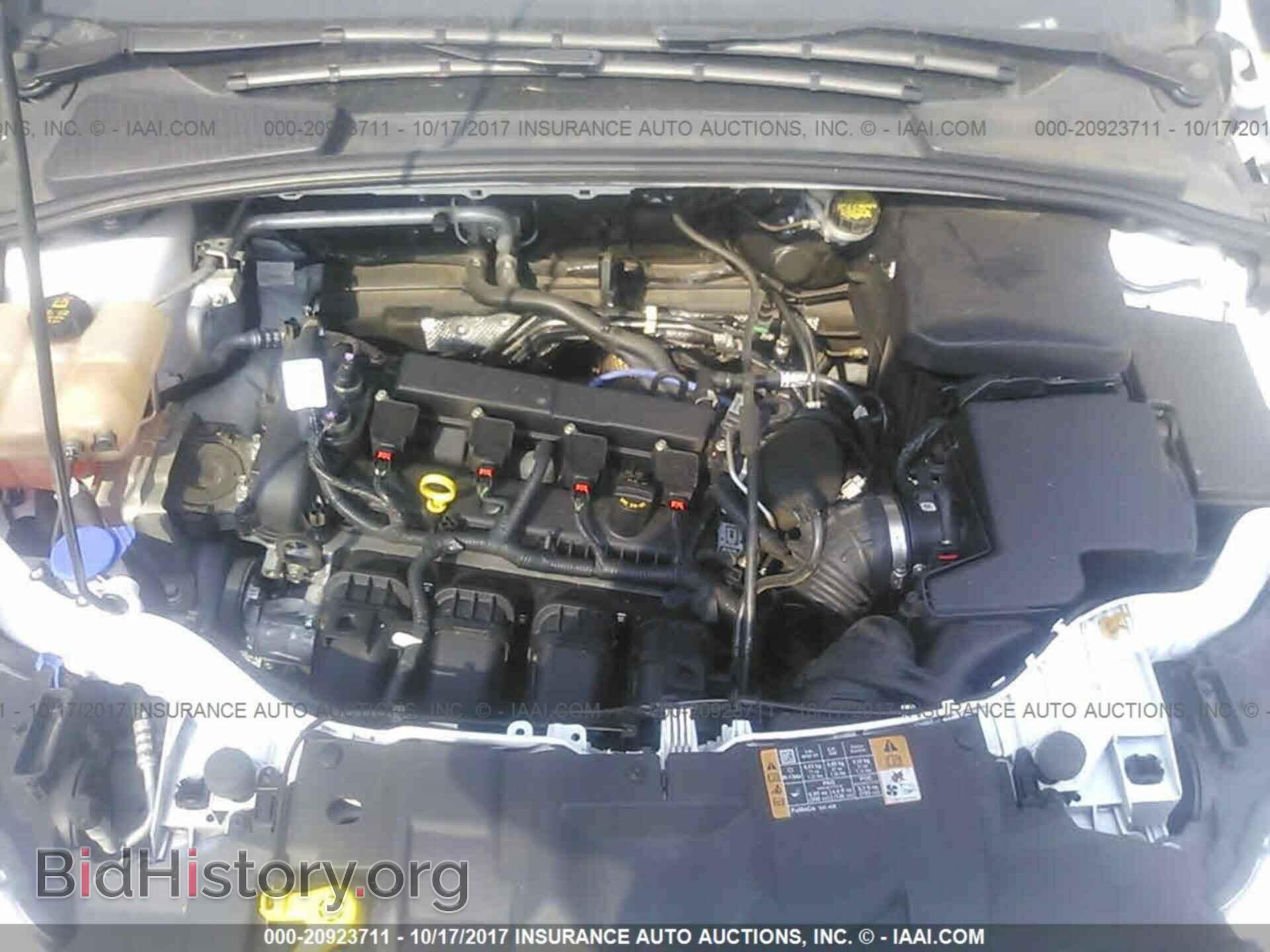 2015 Ford Focus - VIN: 1FADP3F2XFL203241 - Photo 10