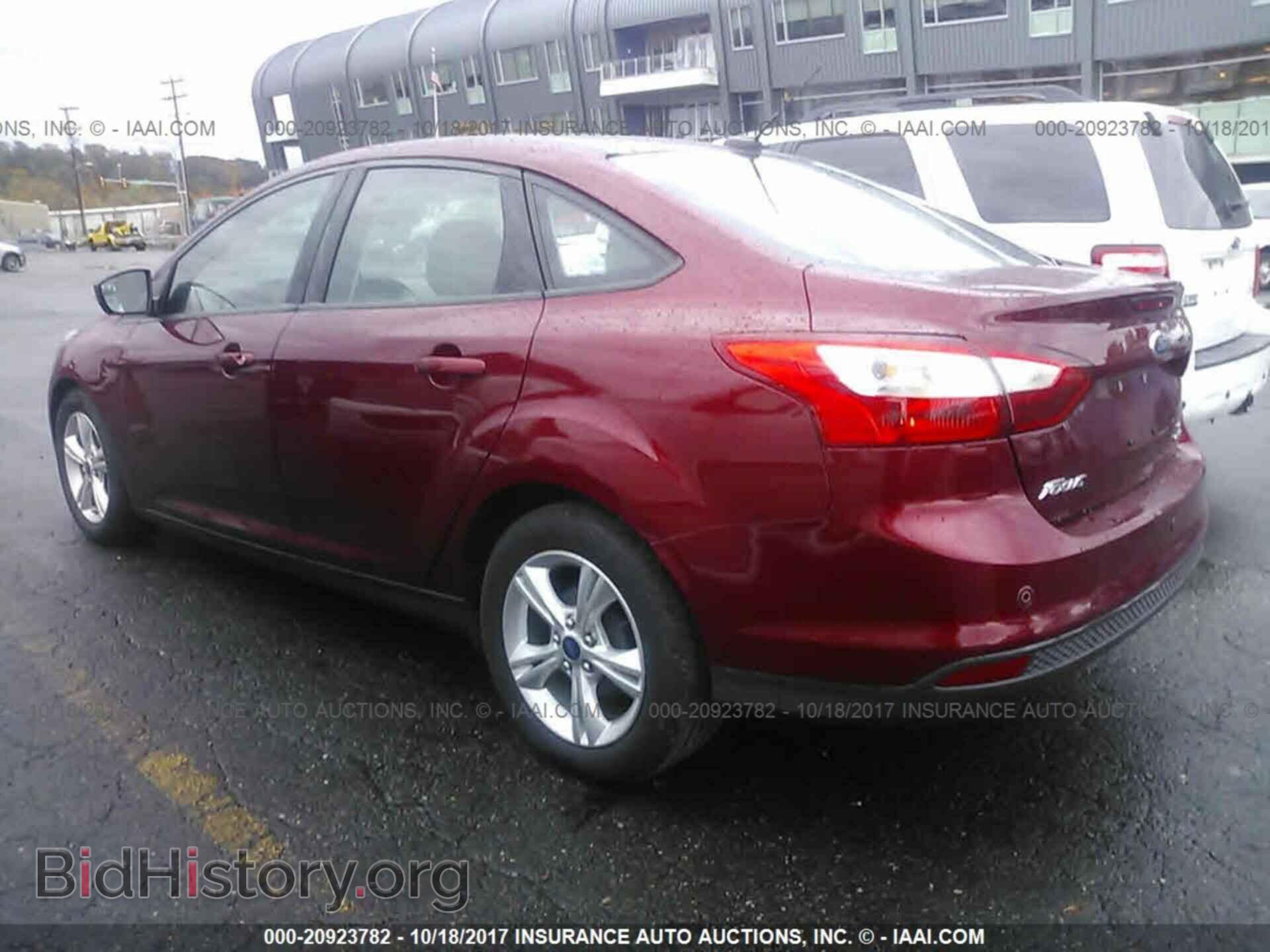 2014 Ford Focus - VIN: 1FADP3F25EL225095 - Фото 3