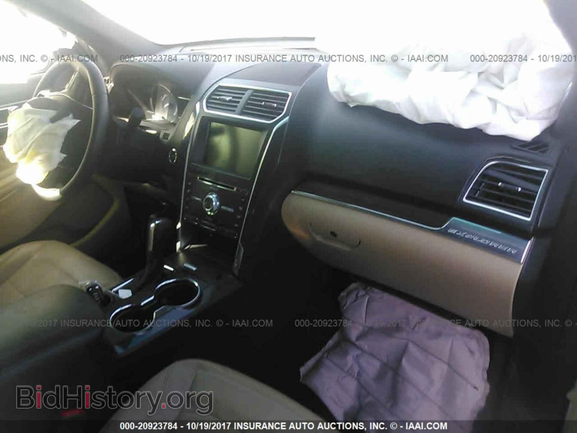 2016 Ford Explorer - VIN: 1FM5K7F83GGA44240 - Photo 5