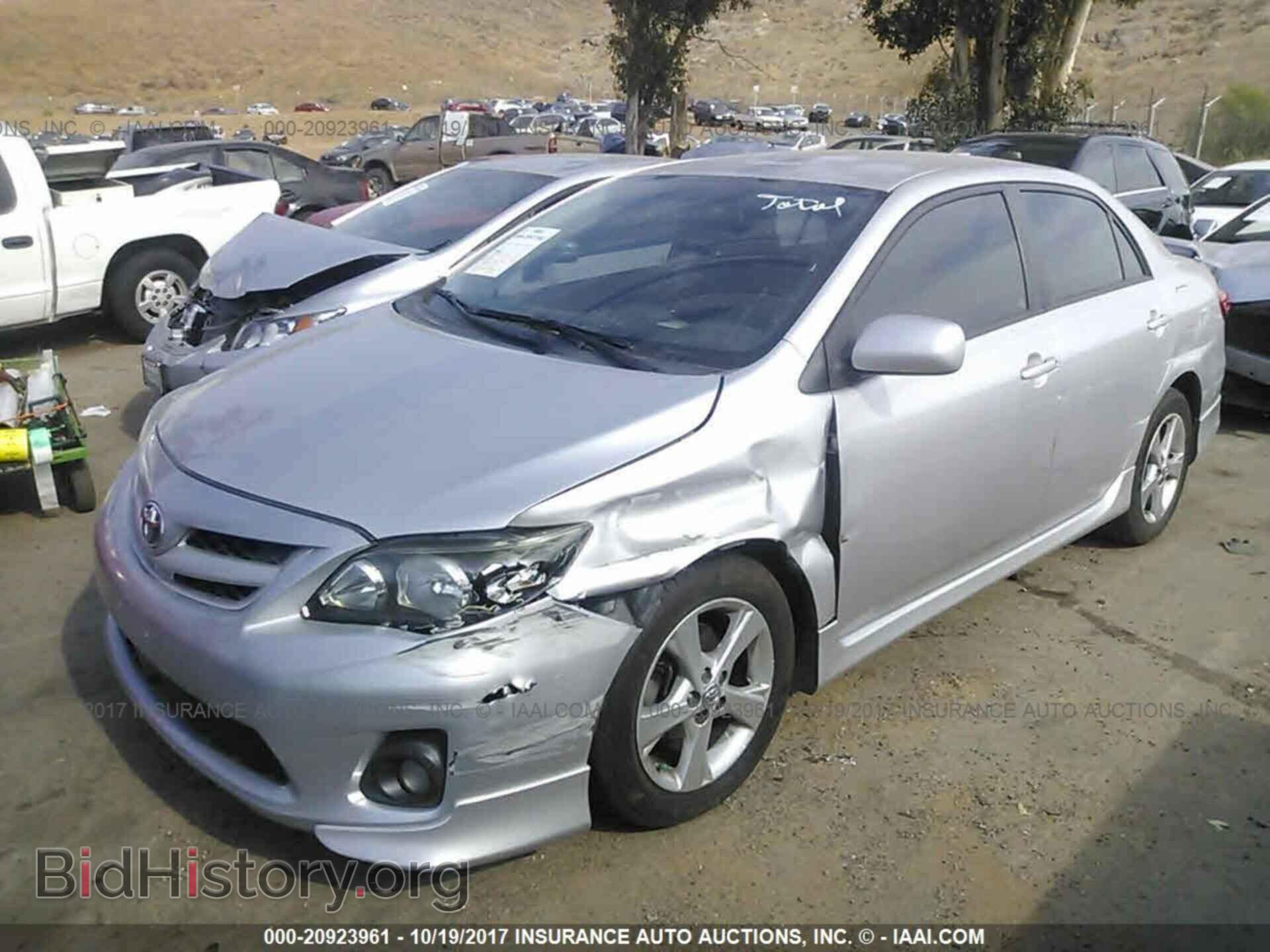 2012 Toyota Corolla - VIN: 2T1BU4EE8CC811970 - Фото 2