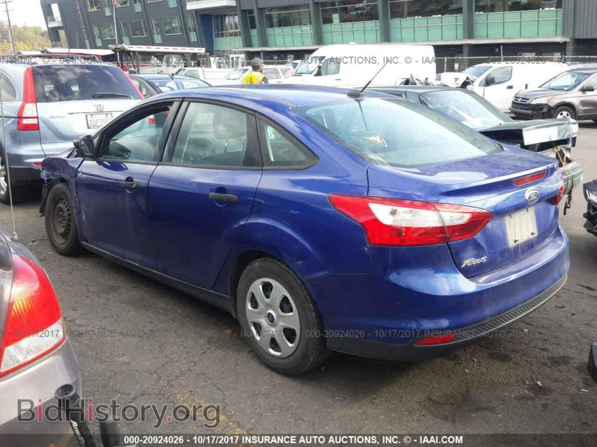 2012 Ford Focus - VIN: 1FAHP3E24CL279827 - Фото 3