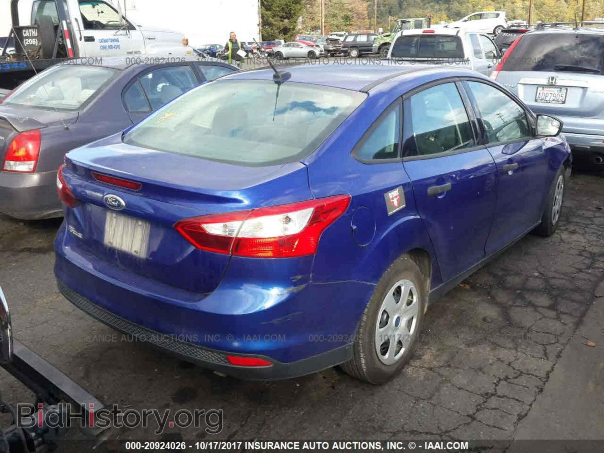 2012 Ford Focus - VIN: 1FAHP3E24CL279827 - Фото 4