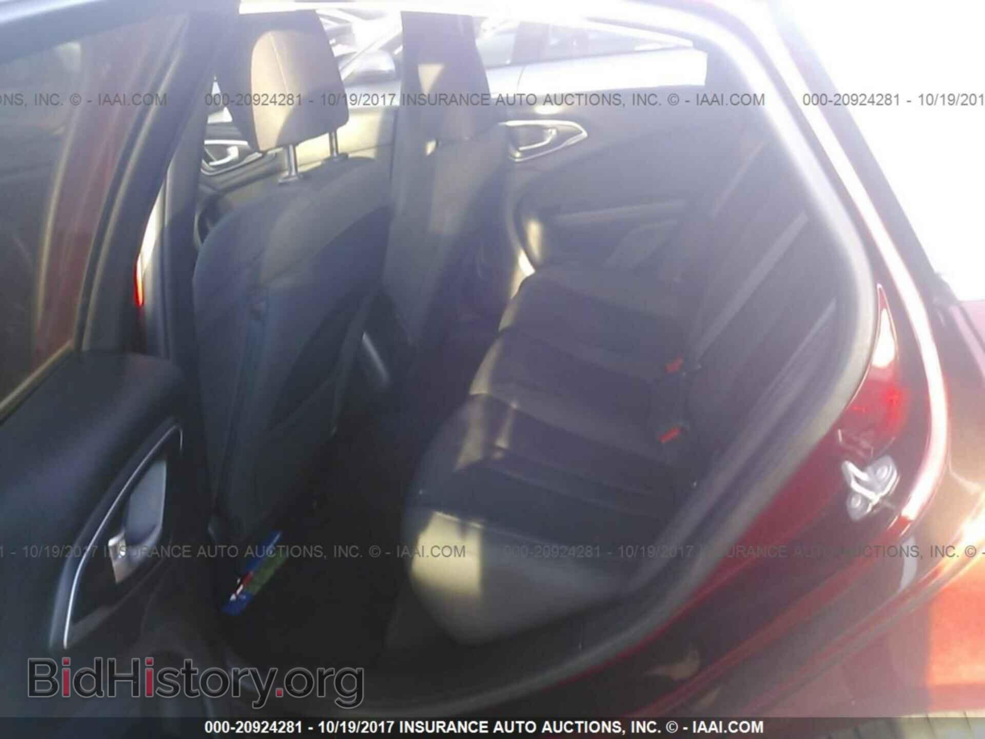 2016 Chrysler 200 - VIN: 1C3CCCAB2GN160453 - Фото 8