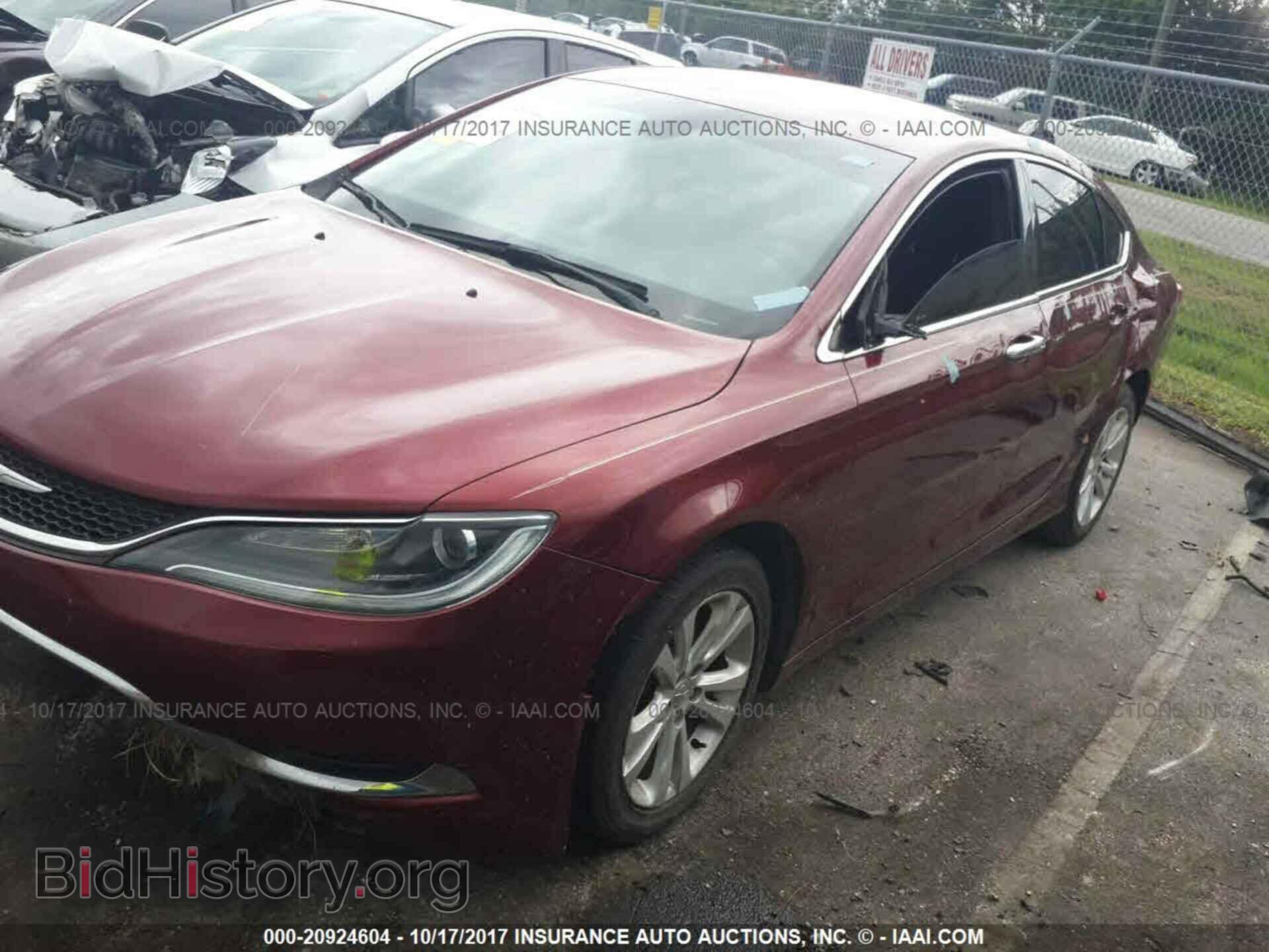 2015 Chrysler 200 - VIN: 1C3CCCAB5FN612250 - Photo 2