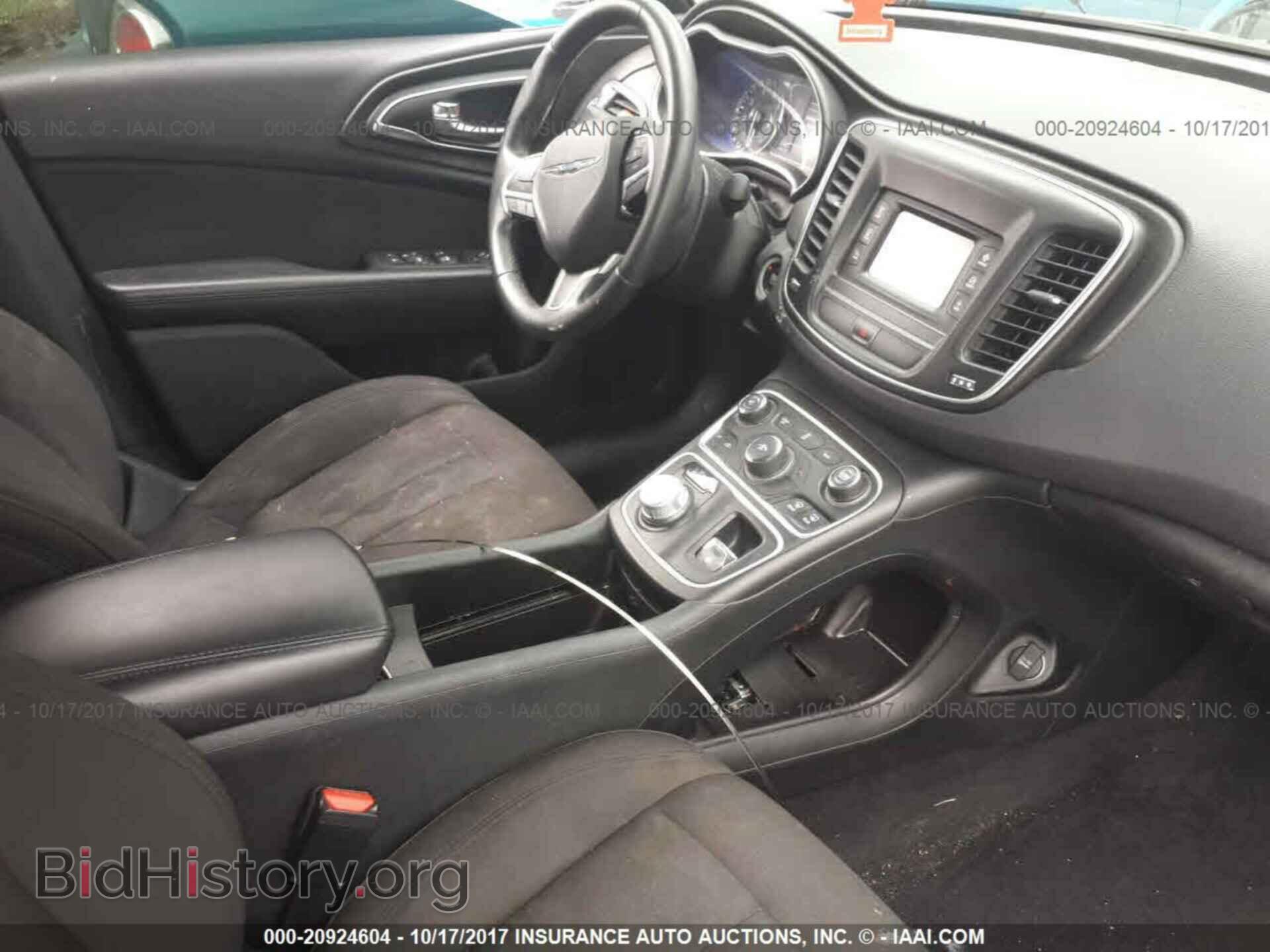 2015 Chrysler 200 - VIN: 1C3CCCAB5FN612250 - Photo 5