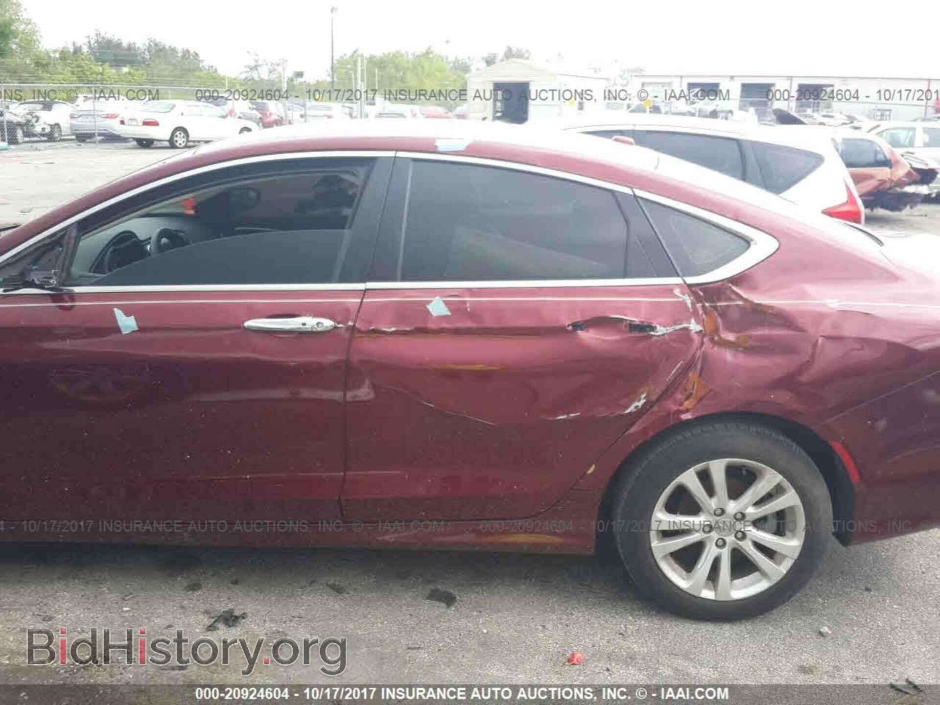 2015 Chrysler 200 - VIN: 1C3CCCAB5FN612250 - Photo 6