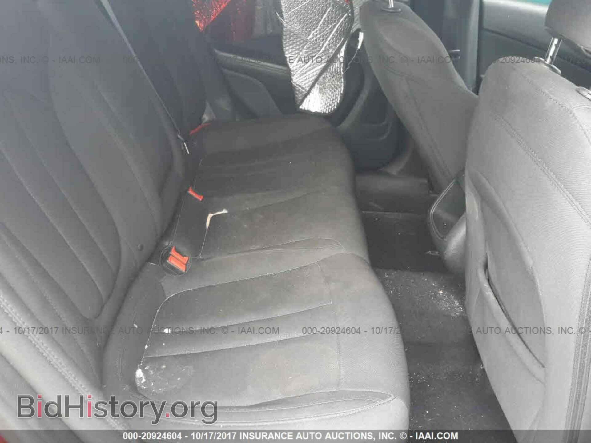 2015 Chrysler 200 - VIN: 1C3CCCAB5FN612250 - Photo 8