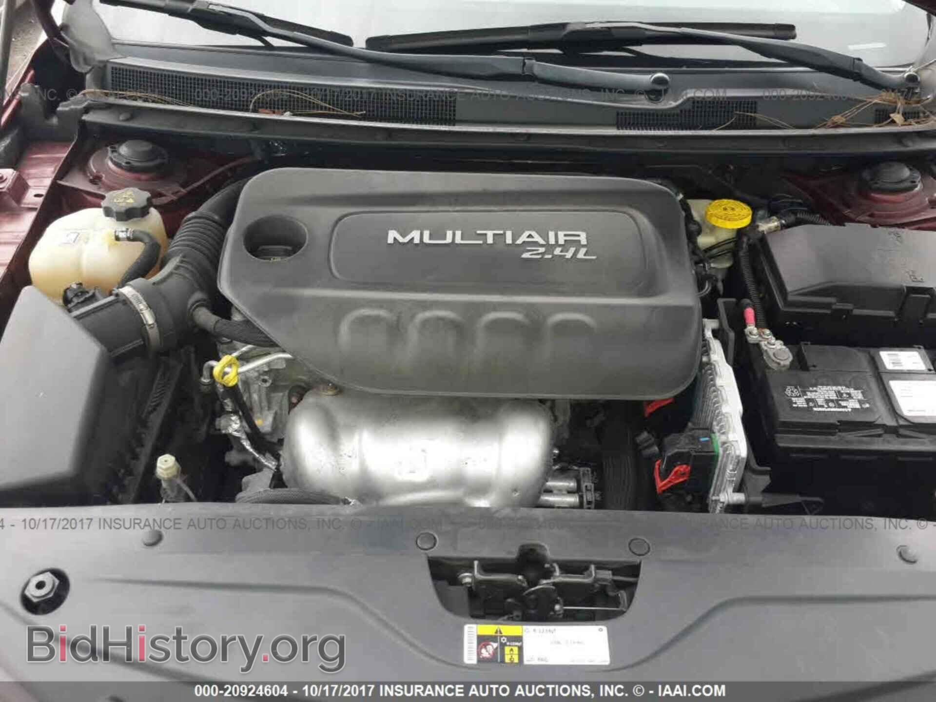 2015 Chrysler 200 - VIN: 1C3CCCAB5FN612250 - Photo 10