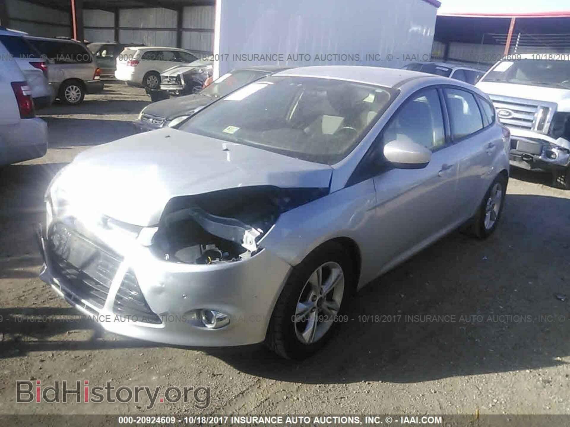 2012 Ford Focus - VIN: 1FAHP3K20CL420641 - Photo 2