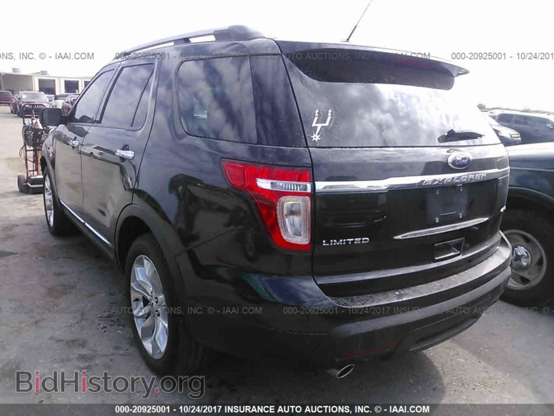 2014 Ford Explorer - VIN: 1FM5K8F88EGB66272 - Фото 3