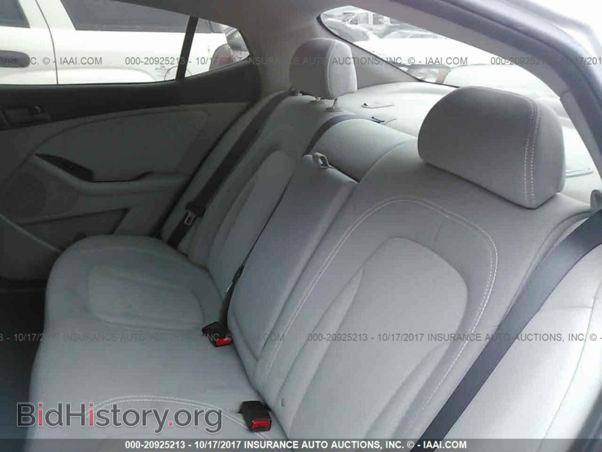 2011 Kia Optima - VIN: KNAGM4A78B5067082 - Photo 8