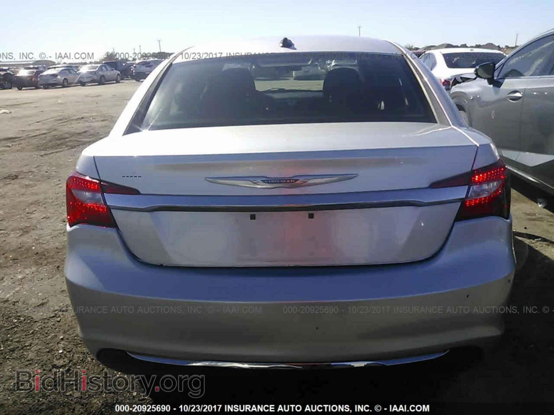 2011 Chrysler 200 - VIN: 1C3BC4FB8BN522224 - Photo 6