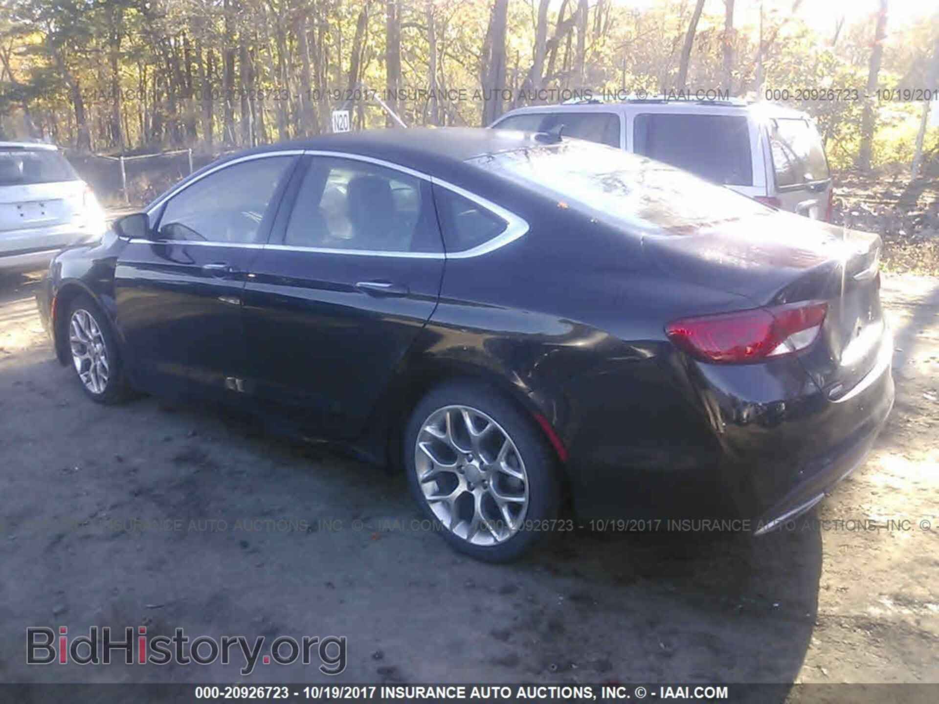 2015 Chrysler 200 - VIN: 1C3CCCEG8FN610465 - Photo 3