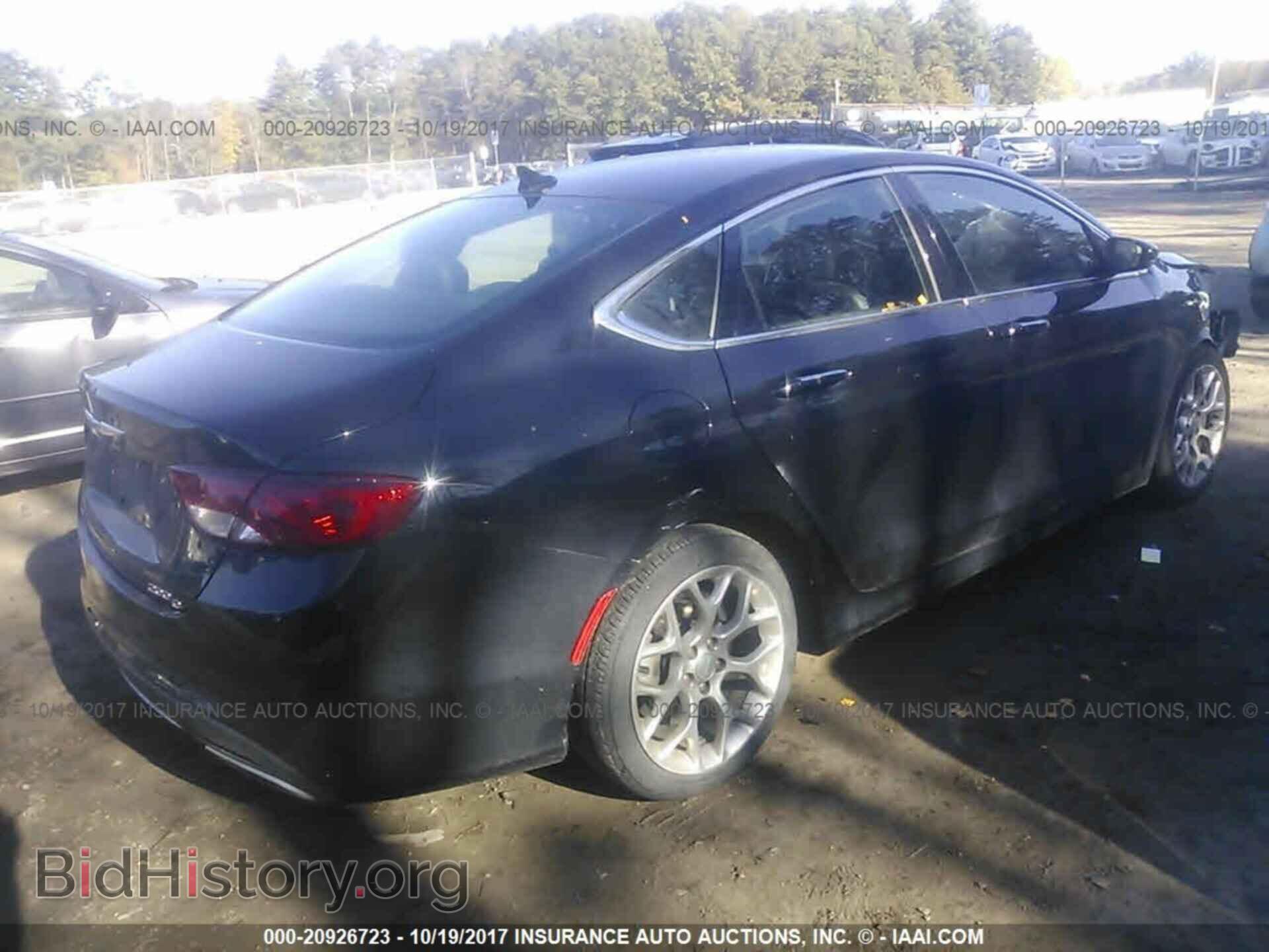 2015 Chrysler 200 - VIN: 1C3CCCEG8FN610465 - Photo 4