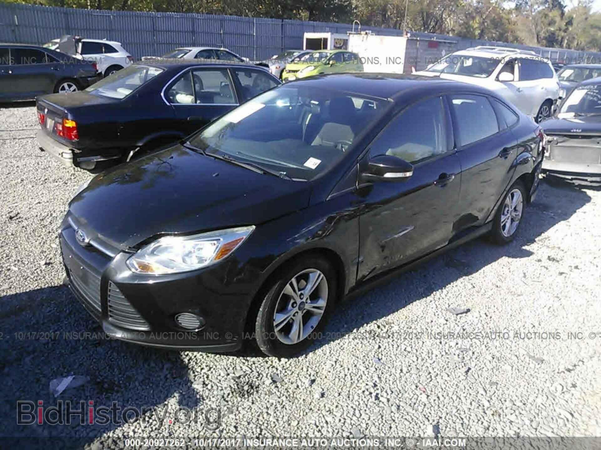 2013 Ford Focus - VIN: 1FADP3F22DL237459 - Фото 2
