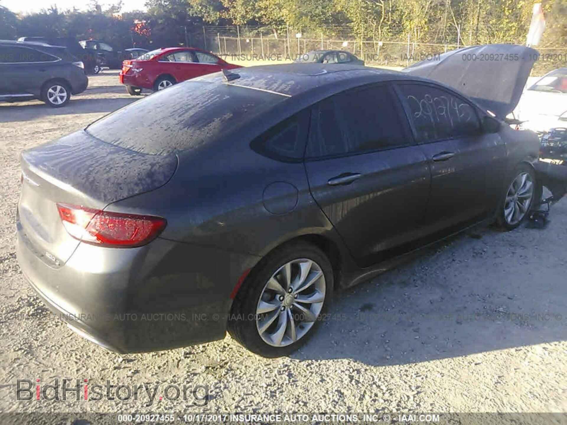 2015 Chrysler 200 - VIN: 1C3CCCBB2FN729959 - Photo 4