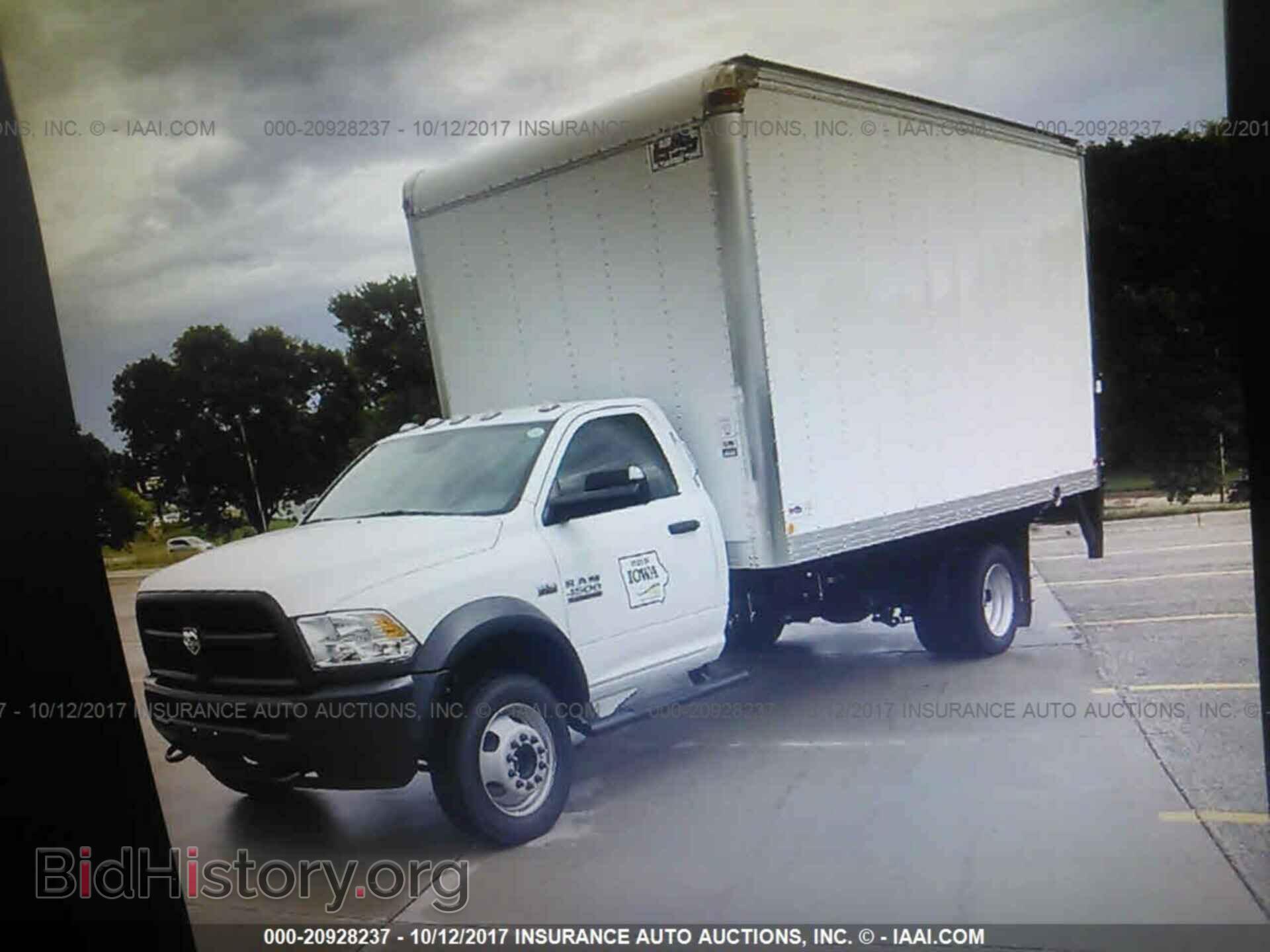 2017 Ram 4500 - VIN: 3C7WRKDJ6HG760720 - Фото 2