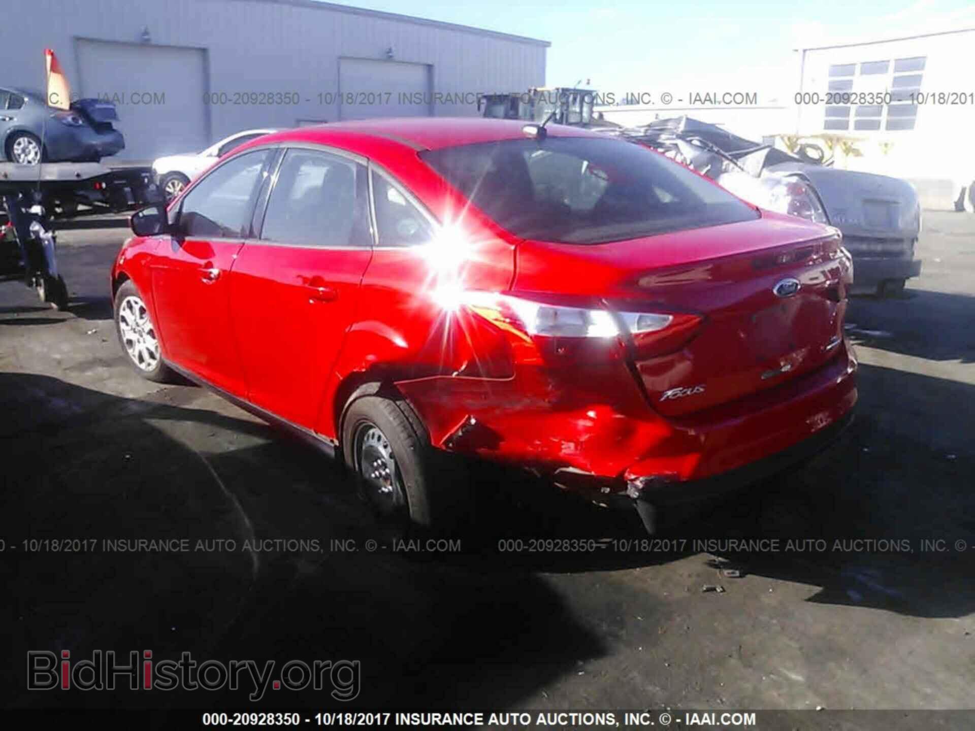 2012 Ford Focus - VIN: 1FAHP3F27CL443831 - Photo 3