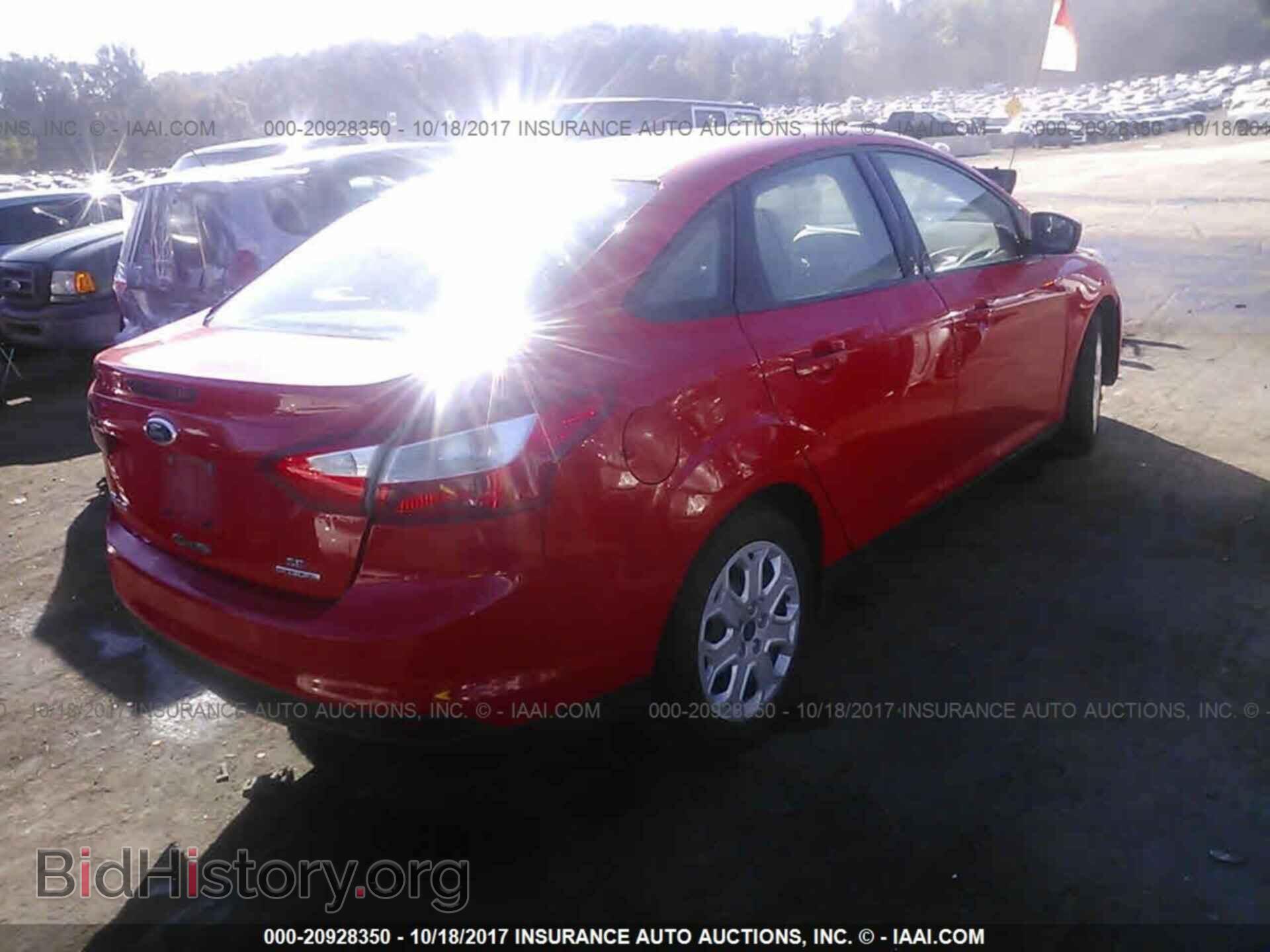 2012 Ford Focus - VIN: 1FAHP3F27CL443831 - Photo 4