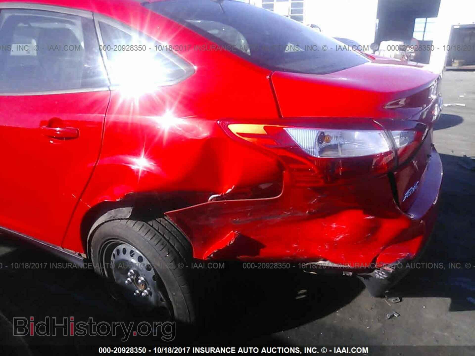 2012 Ford Focus - VIN: 1FAHP3F27CL443831 - Photo 6