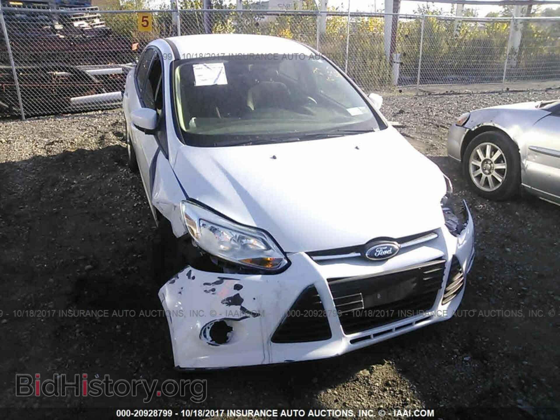 2013 Ford Focus - VIN: 1FADP3F2XDL274677 - Photo 6