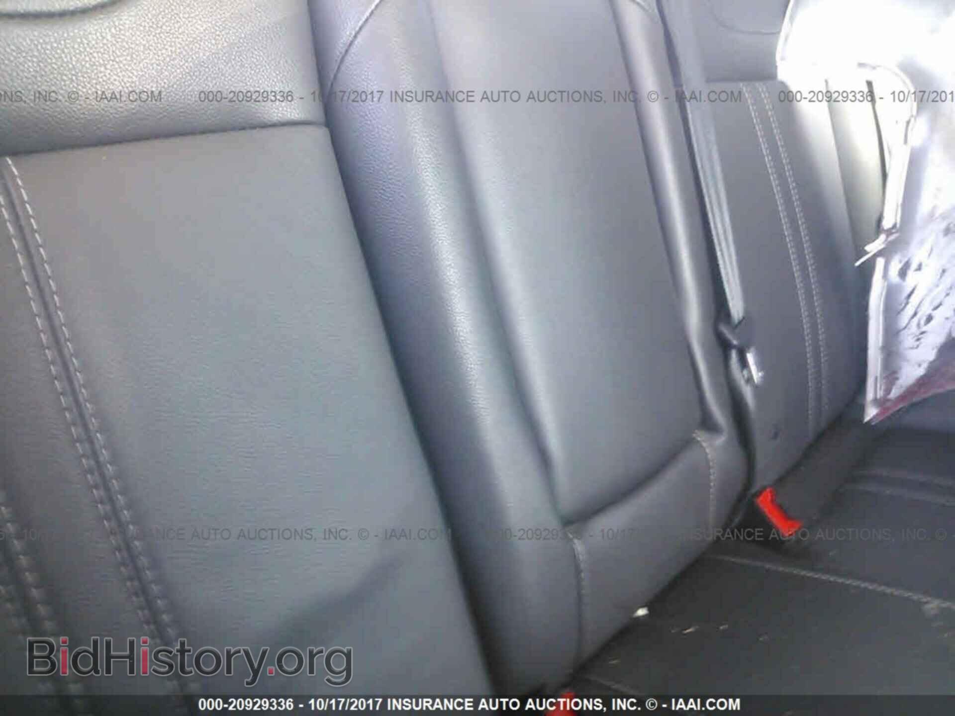 2014 Ford Focus - VIN: 1FADP3F22EL406638 - Photo 8