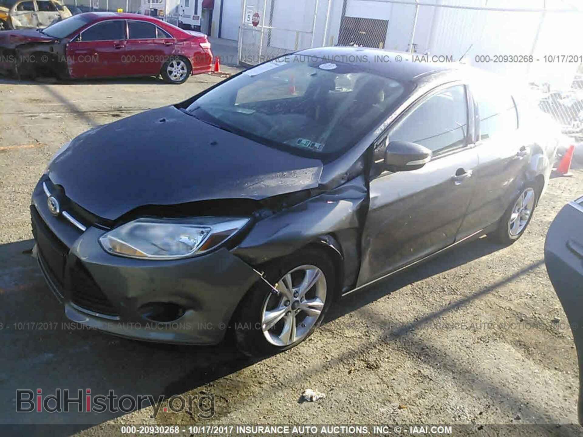 2013 Ford Focus - VIN: 1FADP3F26DL359080 - Photo 2