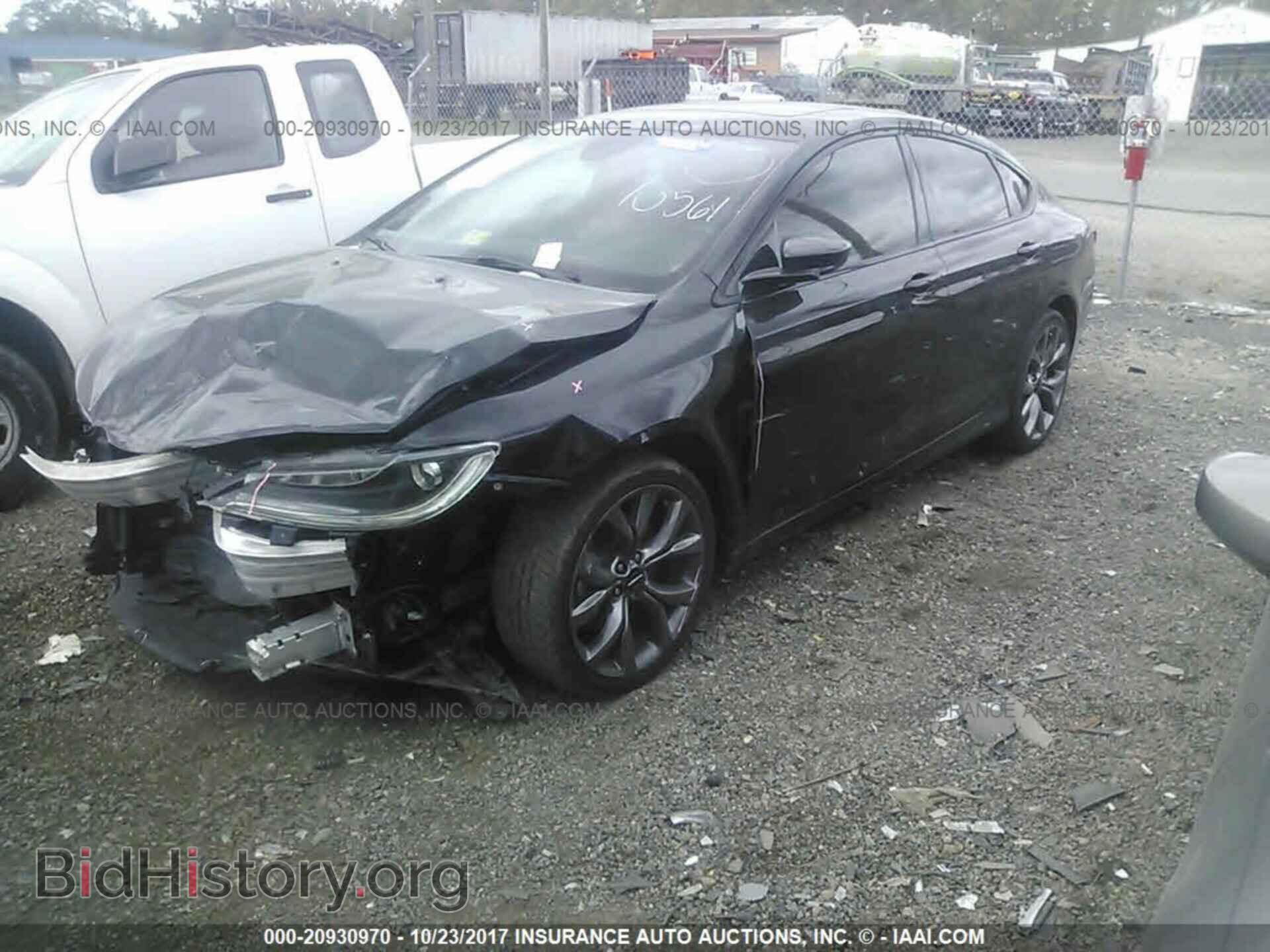 2015 Chrysler 200 - VIN: 1C3CCCBB4FN526717 - Photo 2