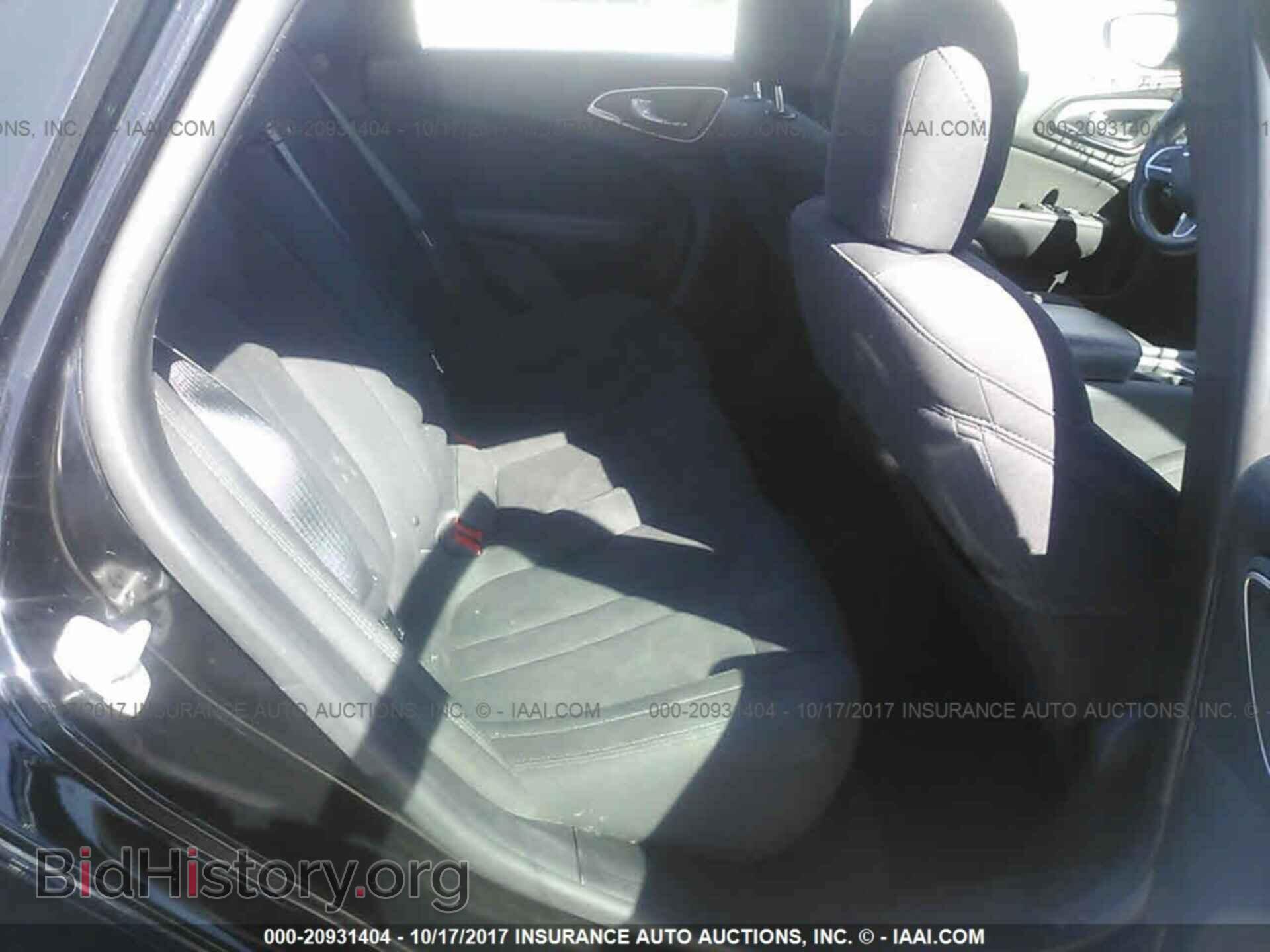 2015 Chrysler 200 - VIN: 1C3CCCAB3FN724450 - Фото 8