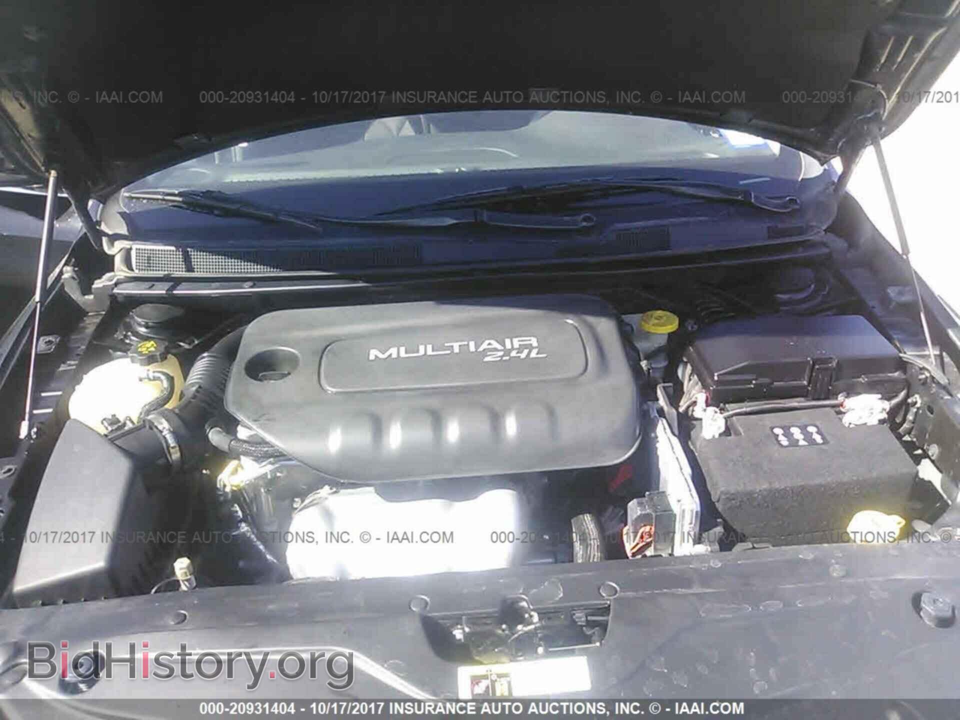 2015 Chrysler 200 - VIN: 1C3CCCAB3FN724450 - Фото 10