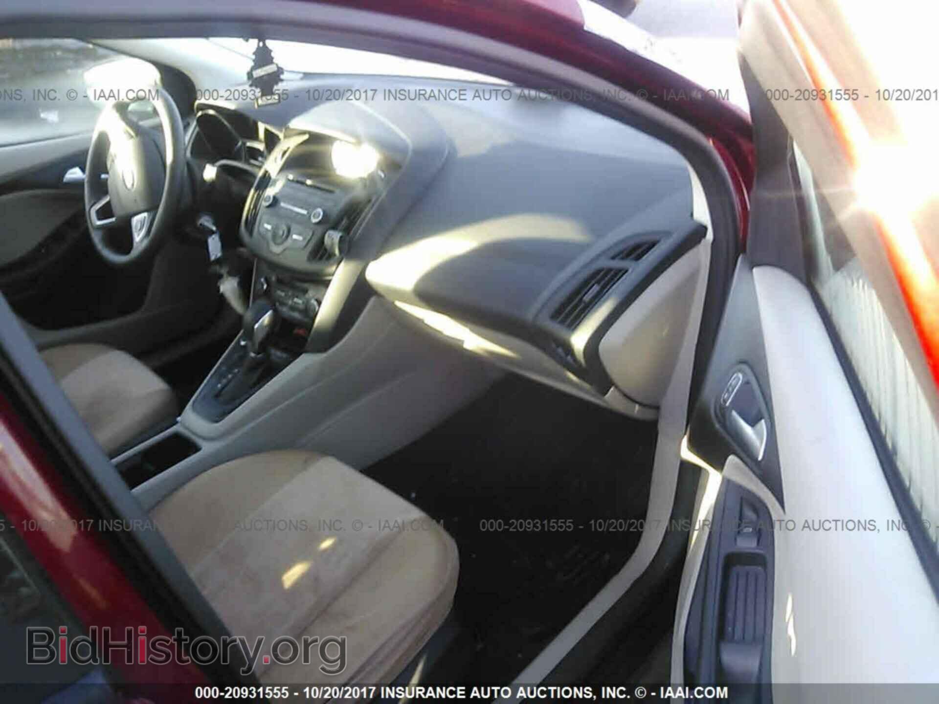 2017 Ford Focus - VIN: 1FADP3FE9HL292443 - Photo 5