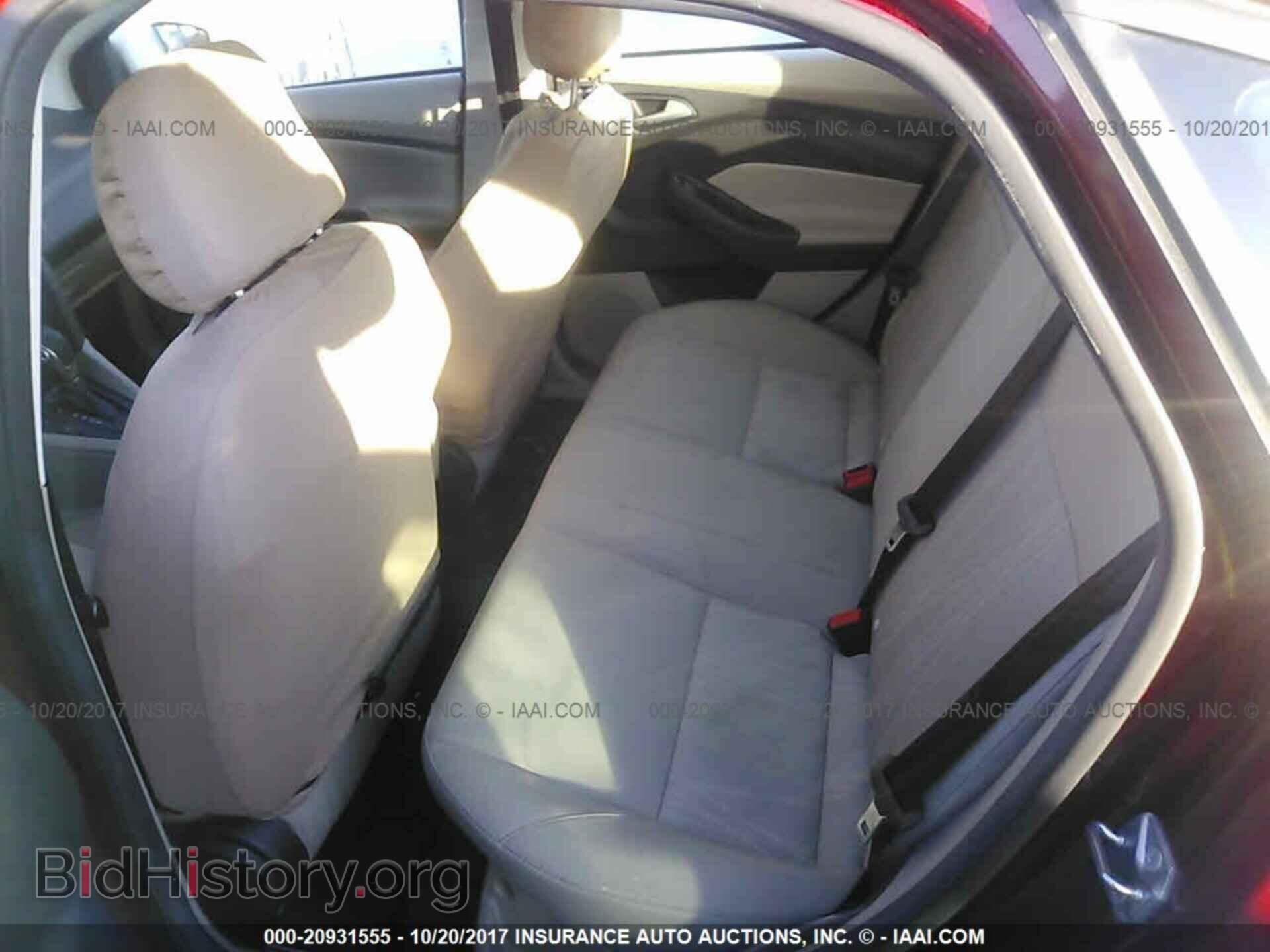 2017 Ford Focus - VIN: 1FADP3FE9HL292443 - Photo 8