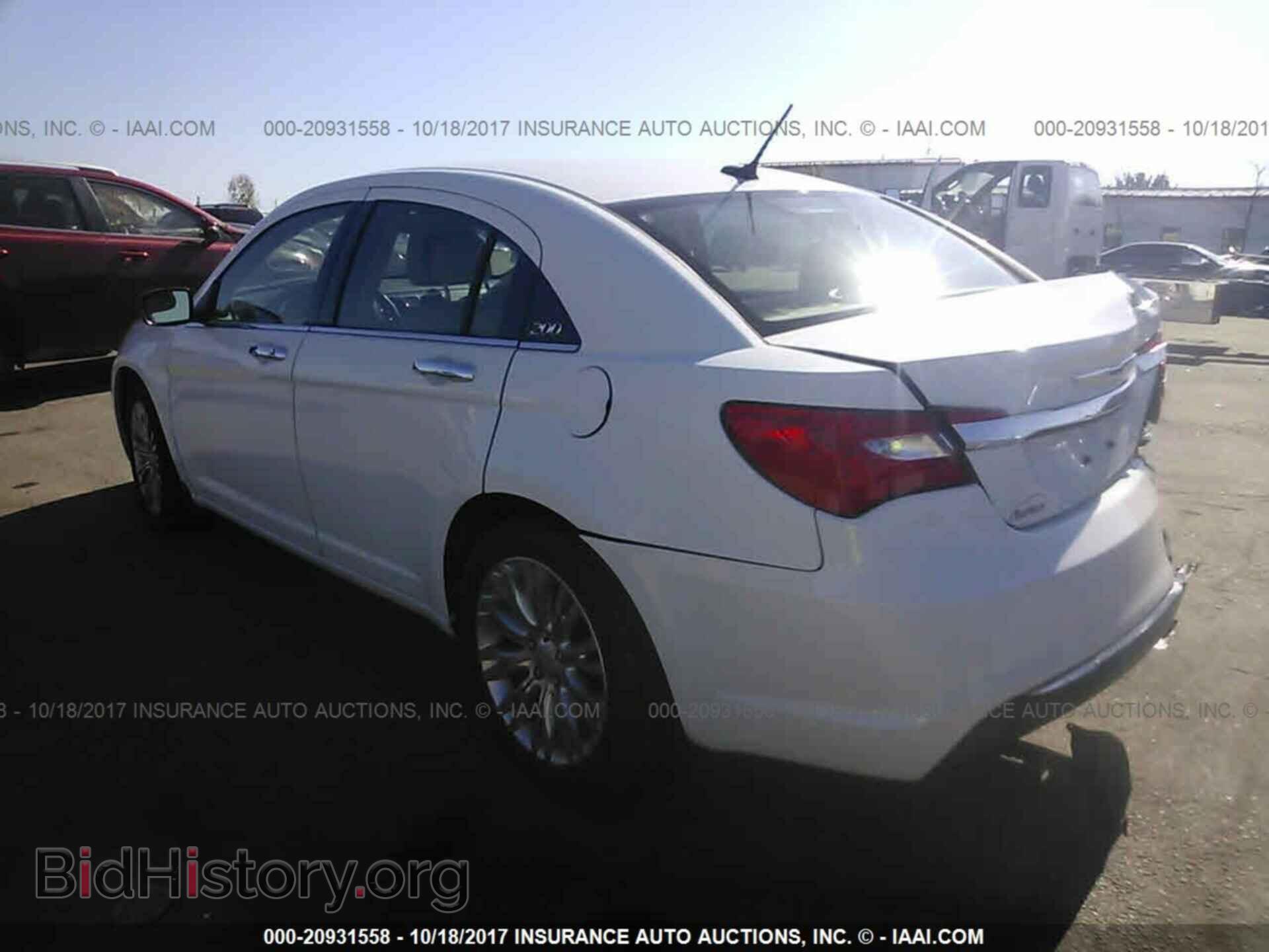 2012 Chrysler 200 - VIN: 1C3CCBCB5CN277929 - Photo 3