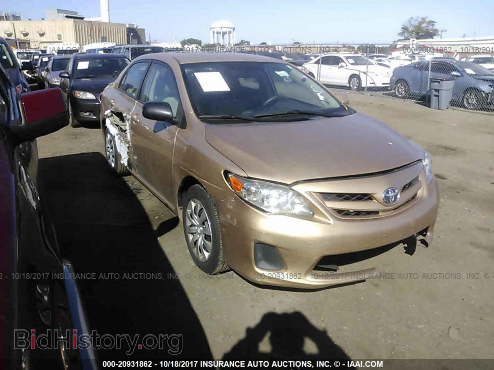 Photo 2T1BU4EEXCC794881 - Toyota Corolla 2012